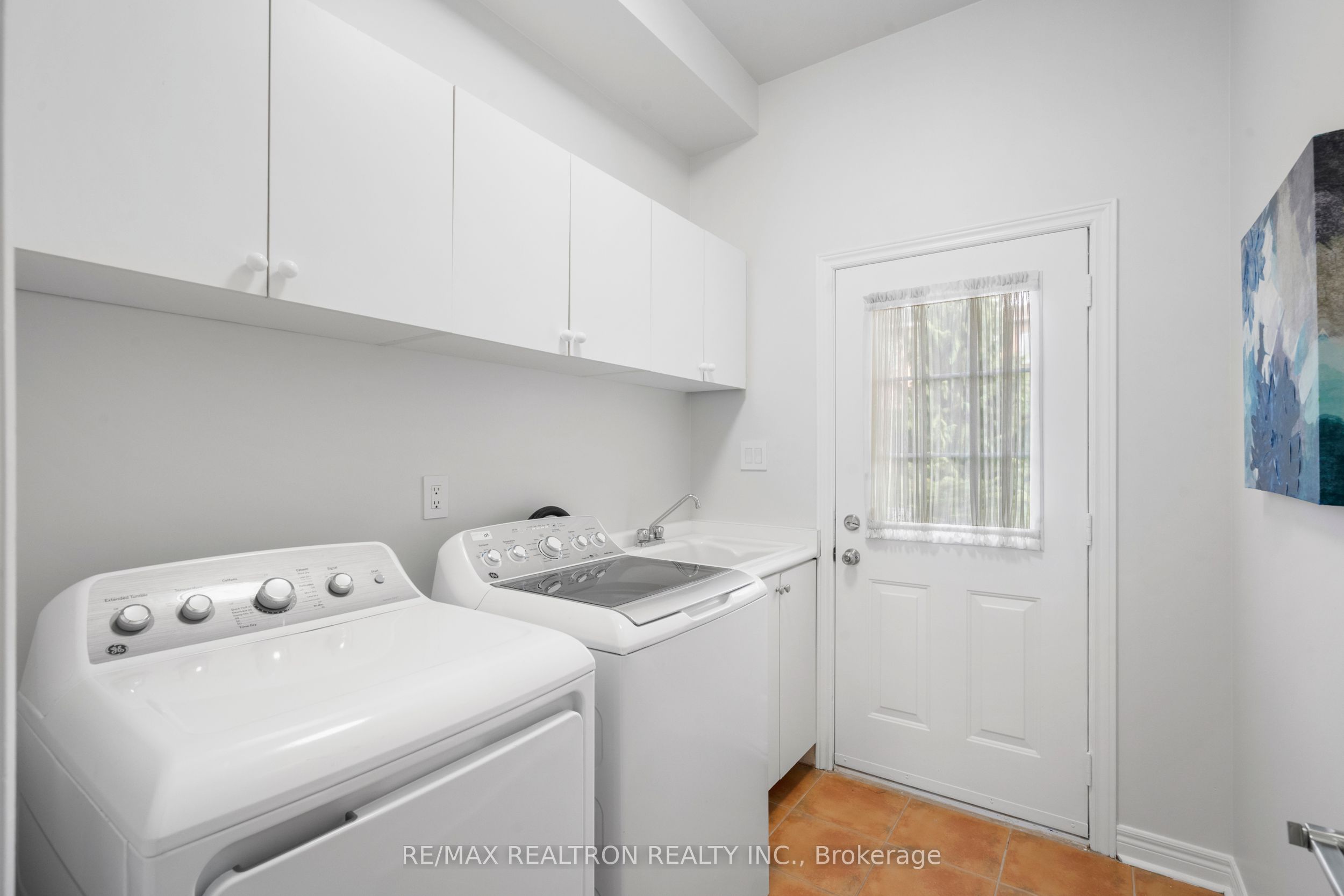 91 Gateway Drive Property Photo 18