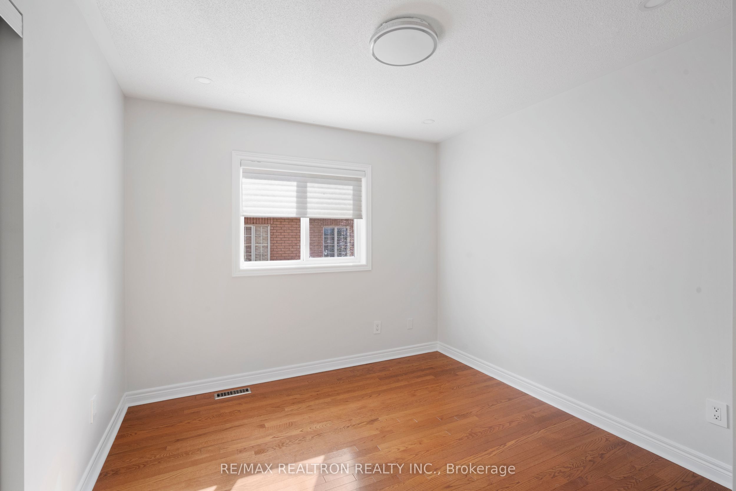 91 Gateway Drive Property Photo 28