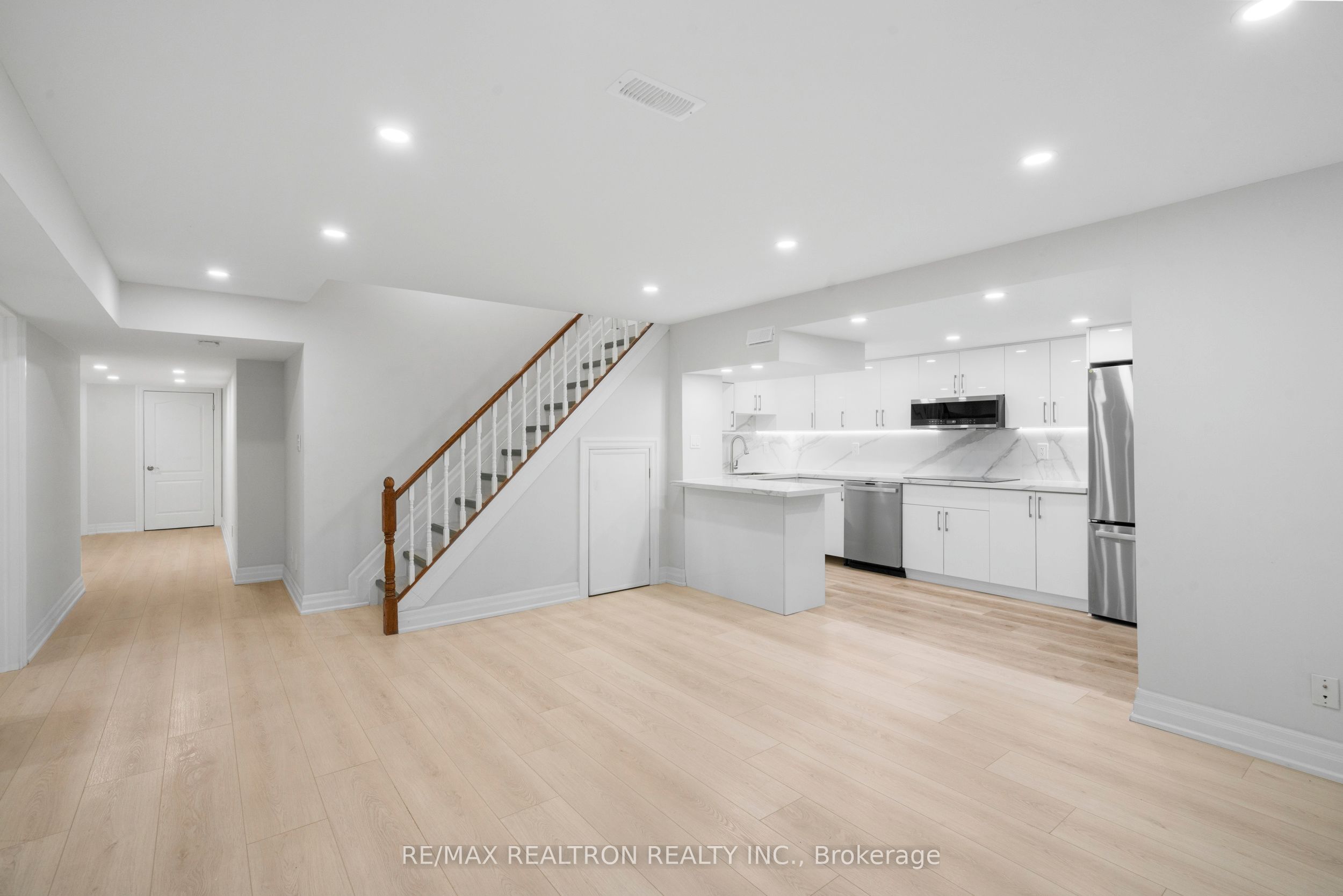 91 Gateway Drive Property Photo 34