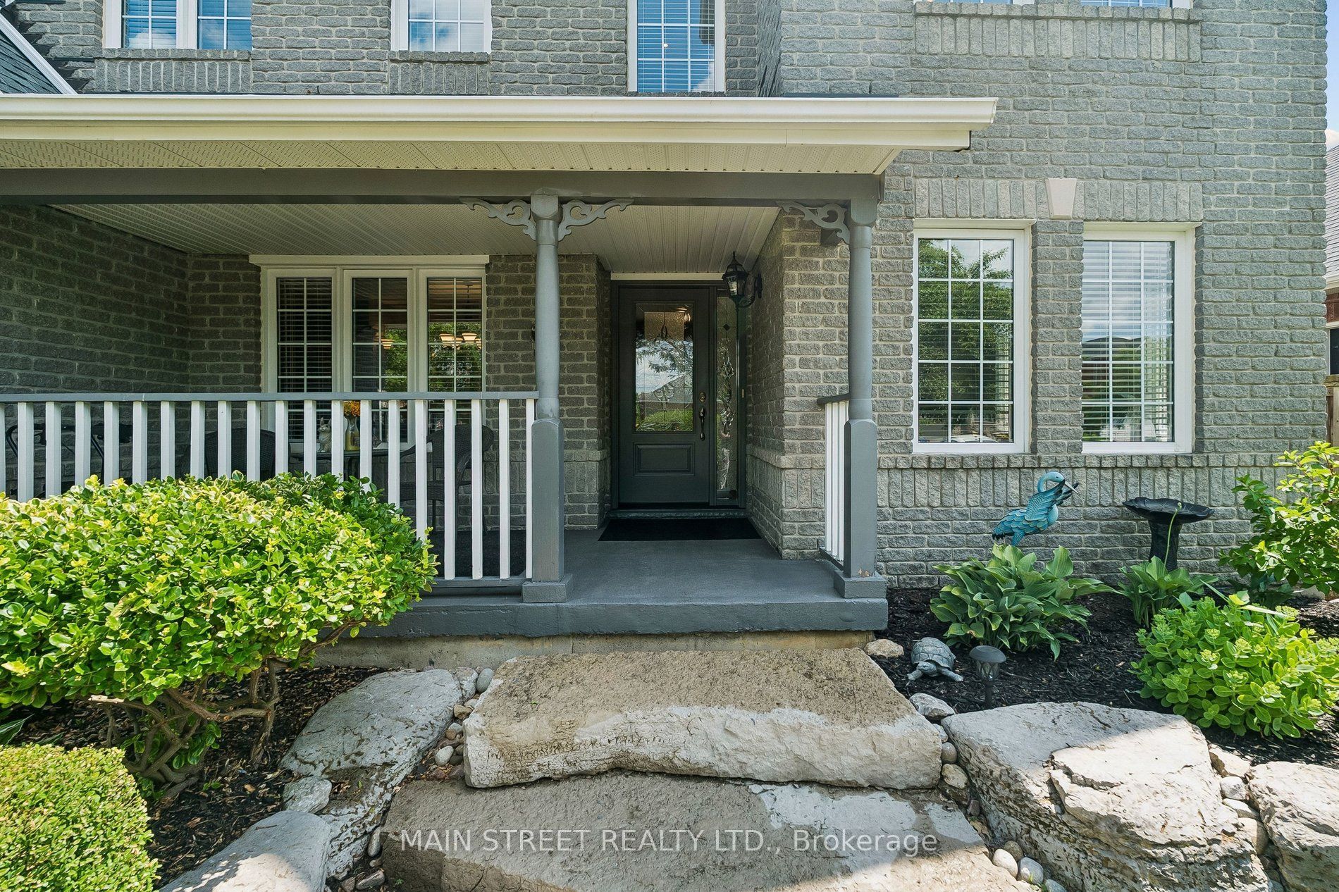 33 Highcastle Avenue Property Photo 3
