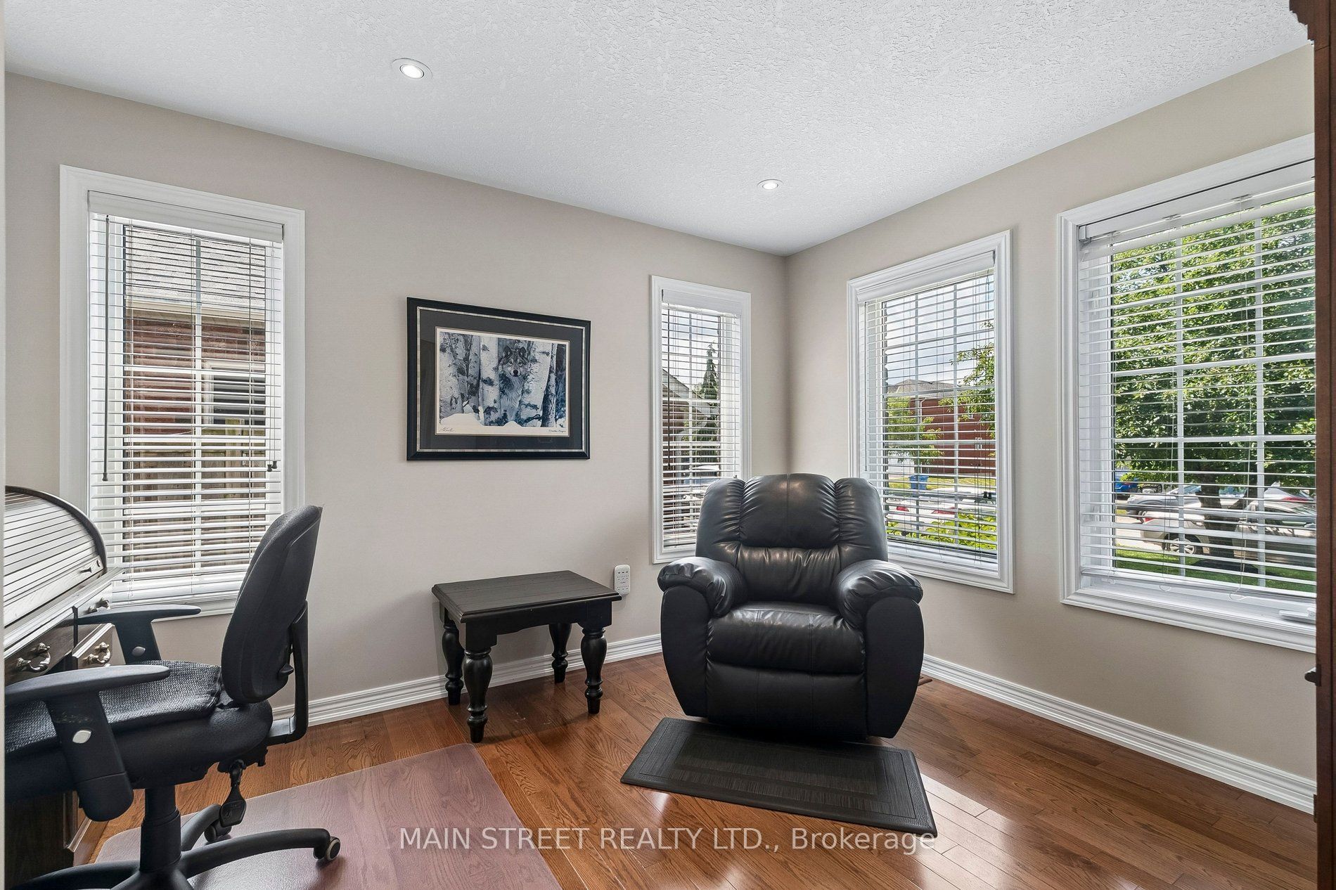 33 Highcastle Avenue Property Photo 22