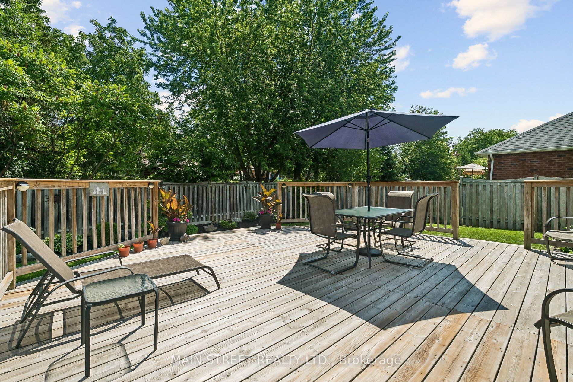 33 Highcastle Avenue Property Photo 29