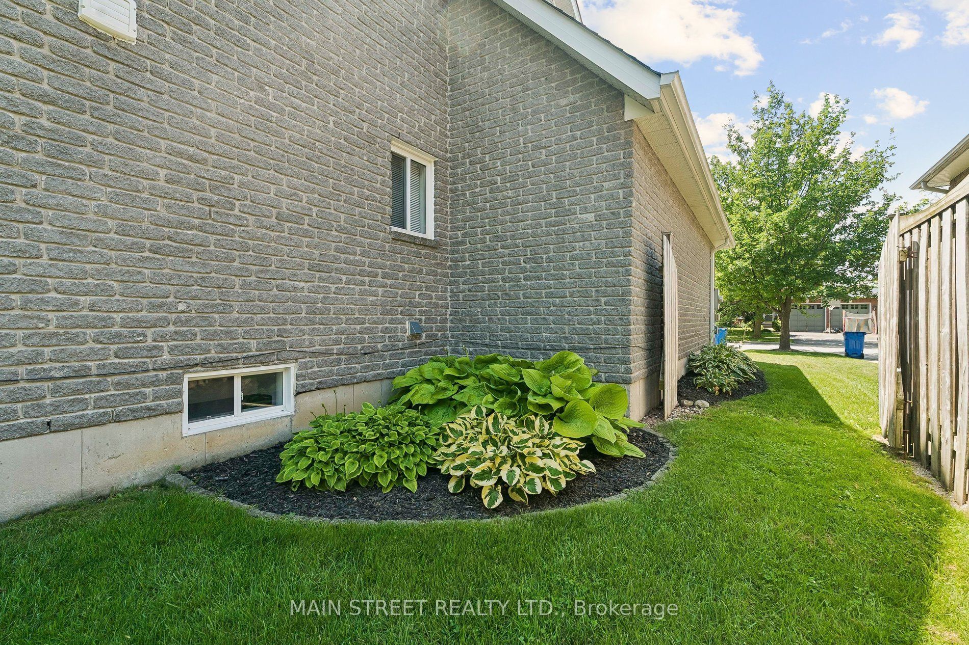 33 Highcastle Avenue Property Photo 31