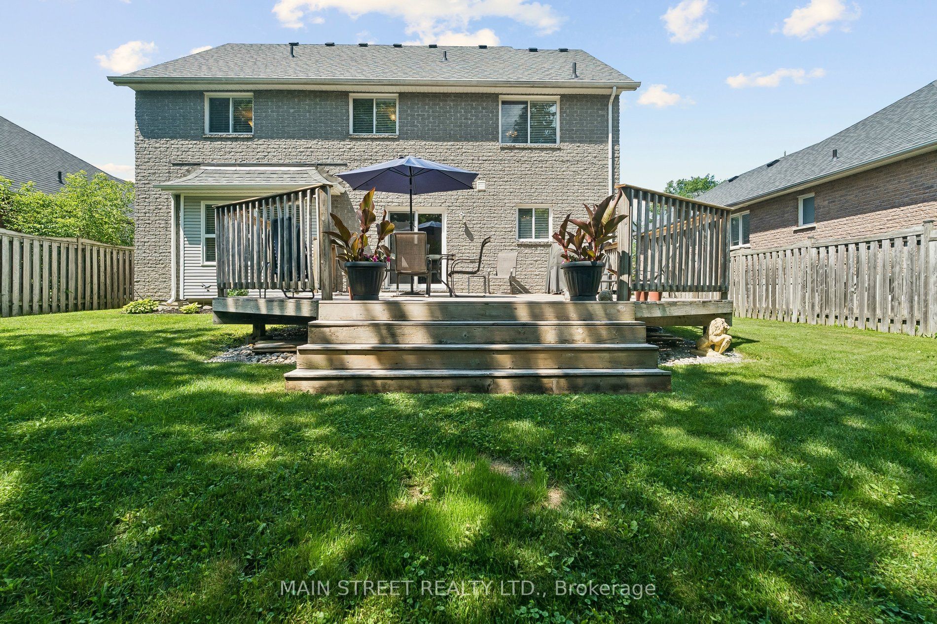 33 Highcastle Avenue Property Photo 34