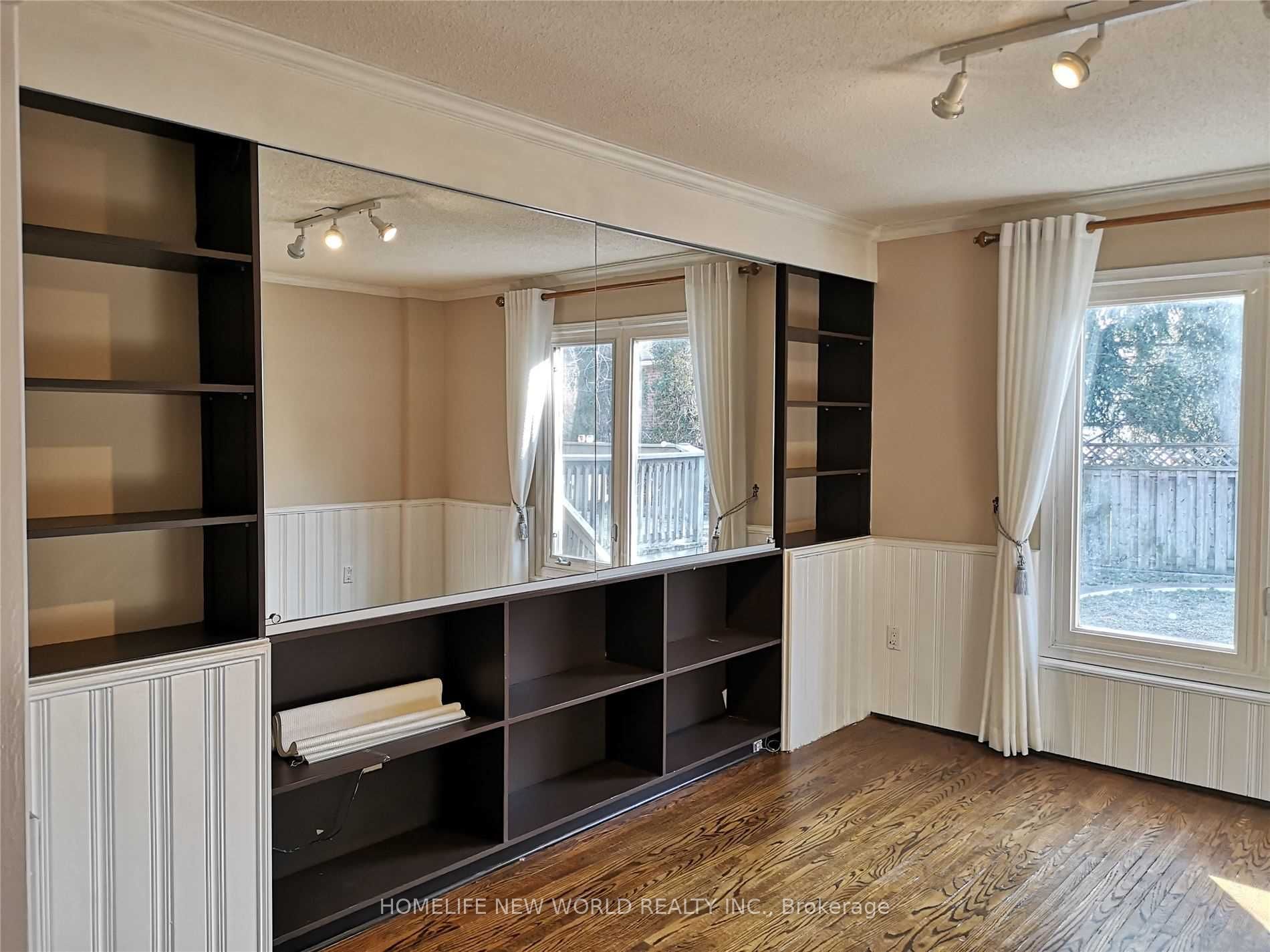 41 Ambleside Crescent Property Photo 9