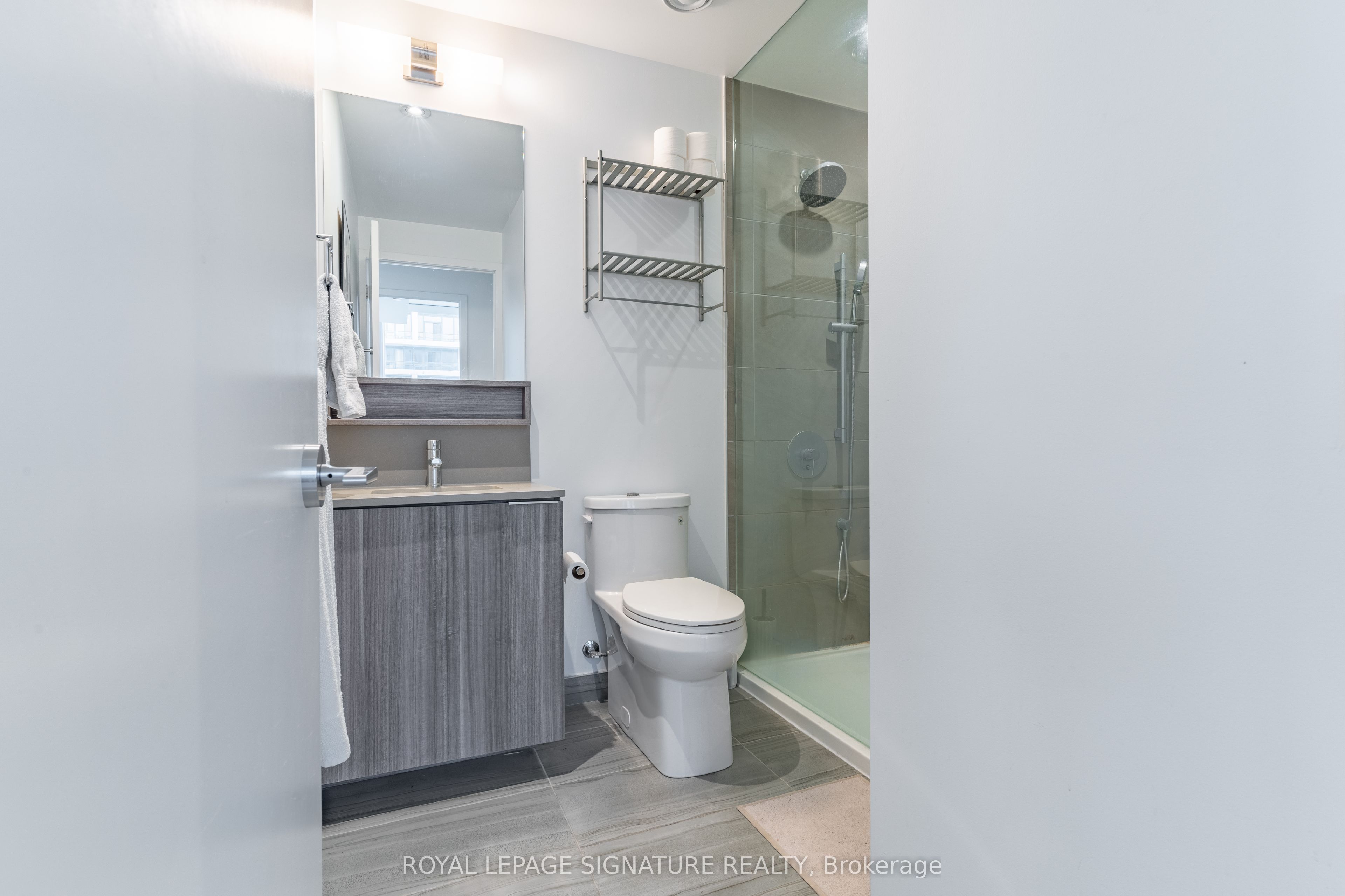 898 Portage Parkway 5903 Property Photo 7