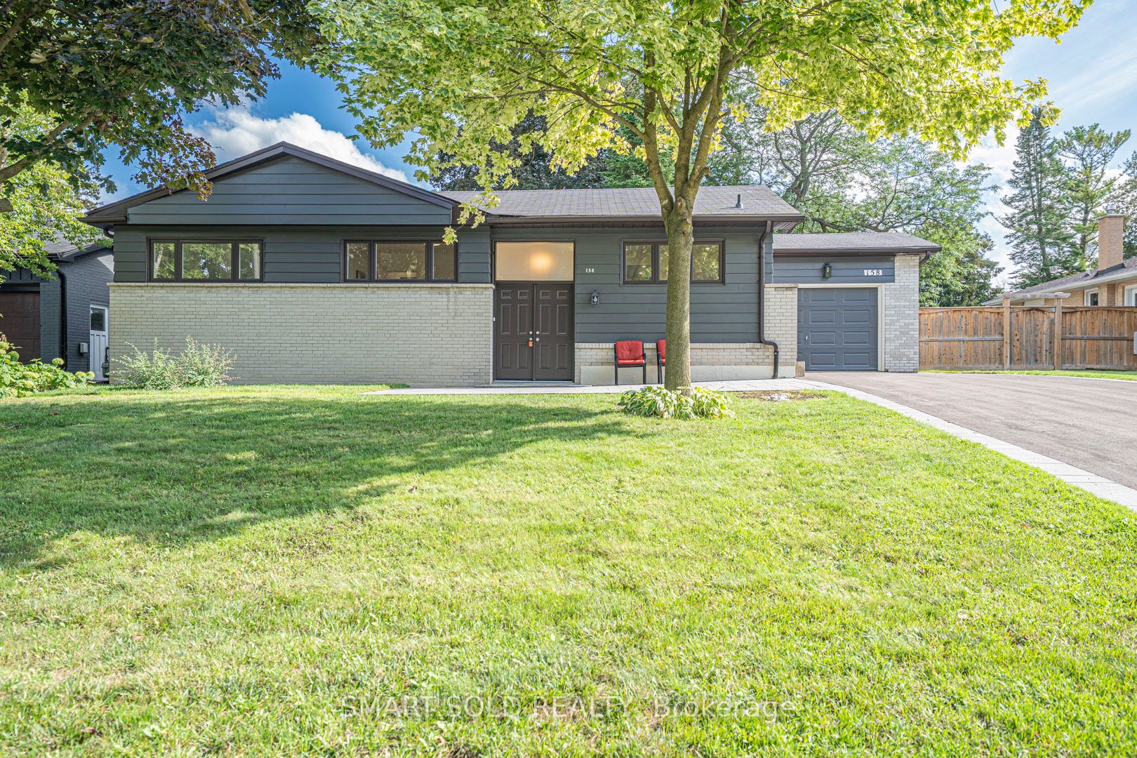 158 Park Avenue Property Photo 3