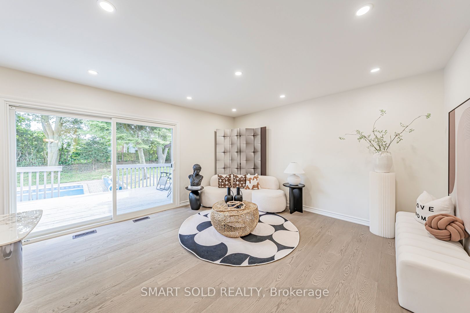 158 Park Avenue Property Photo 17