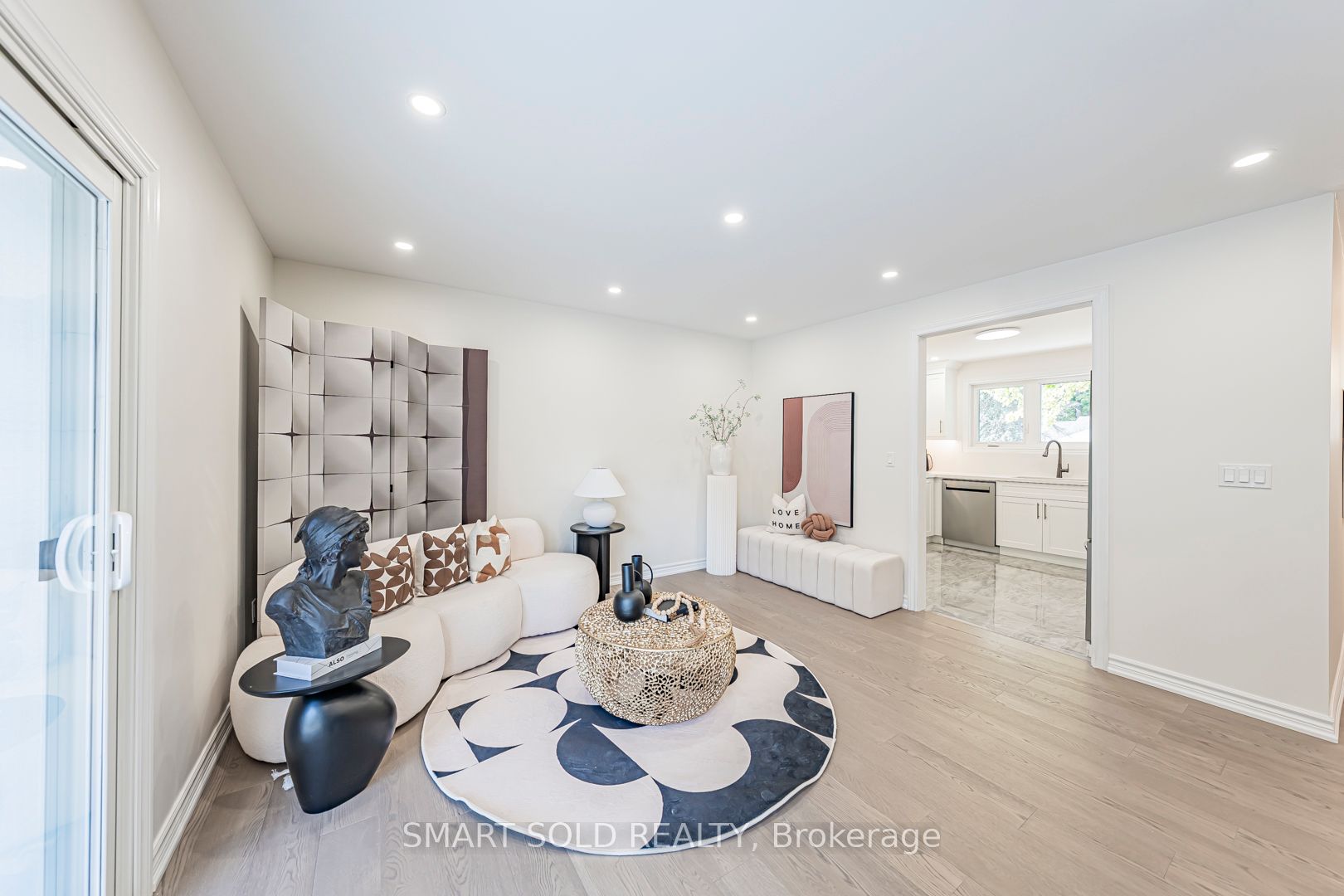 158 Park Avenue Property Photo 18