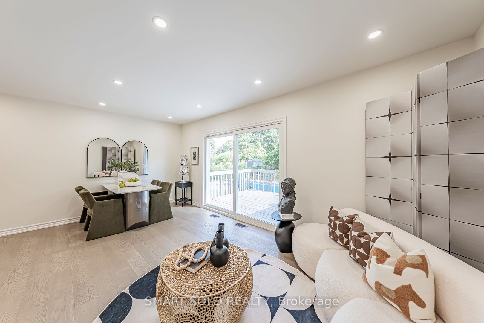 158 Park Avenue Property Photo 21