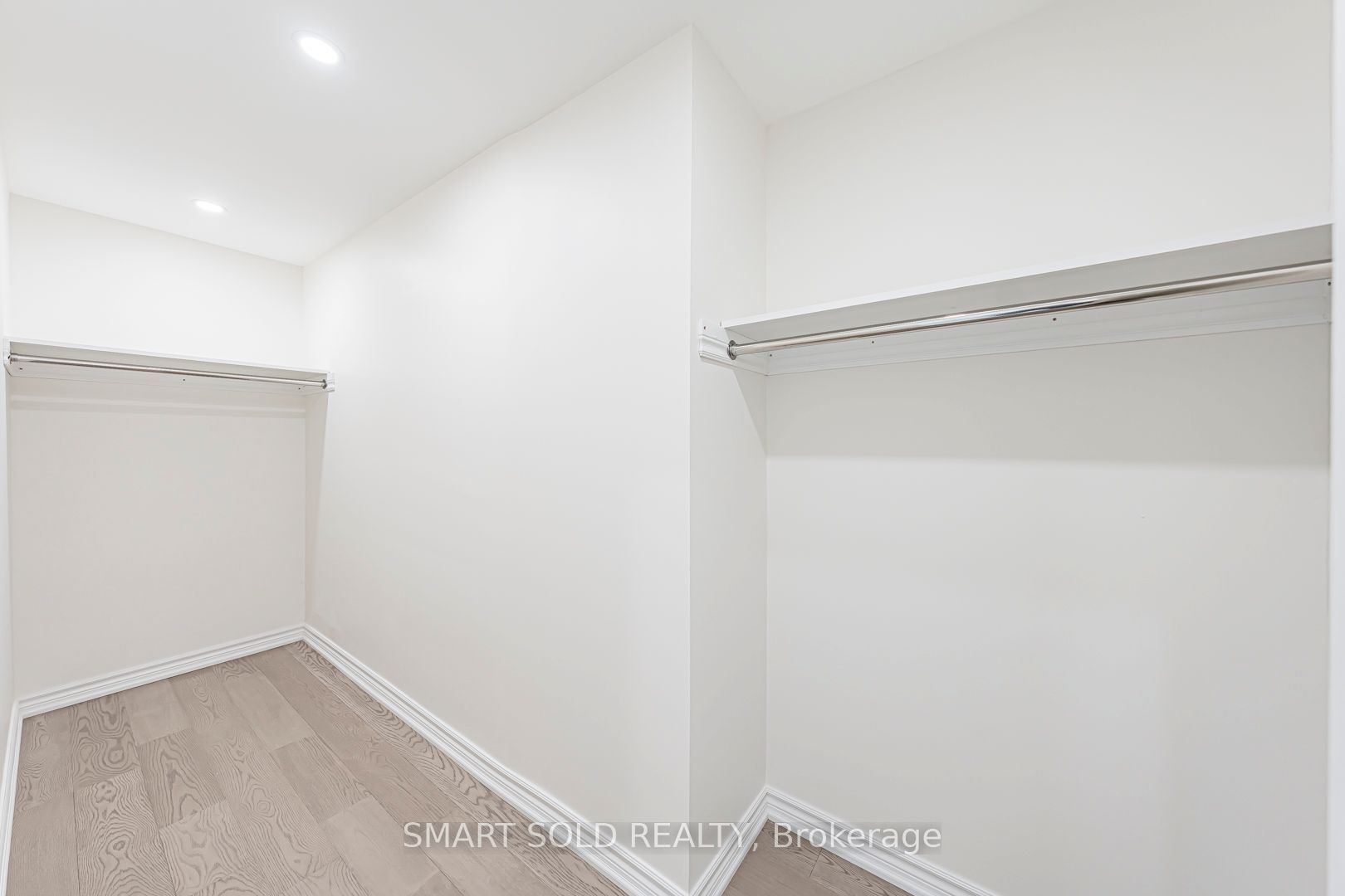 158 Park Avenue Property Photo 37