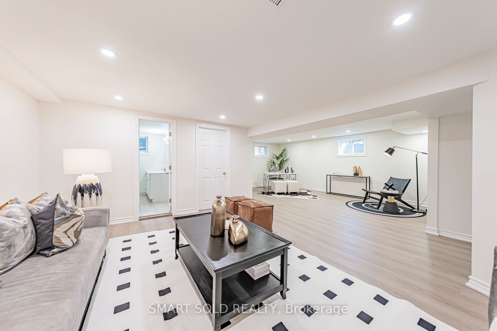158 Park Avenue Property Photo 48