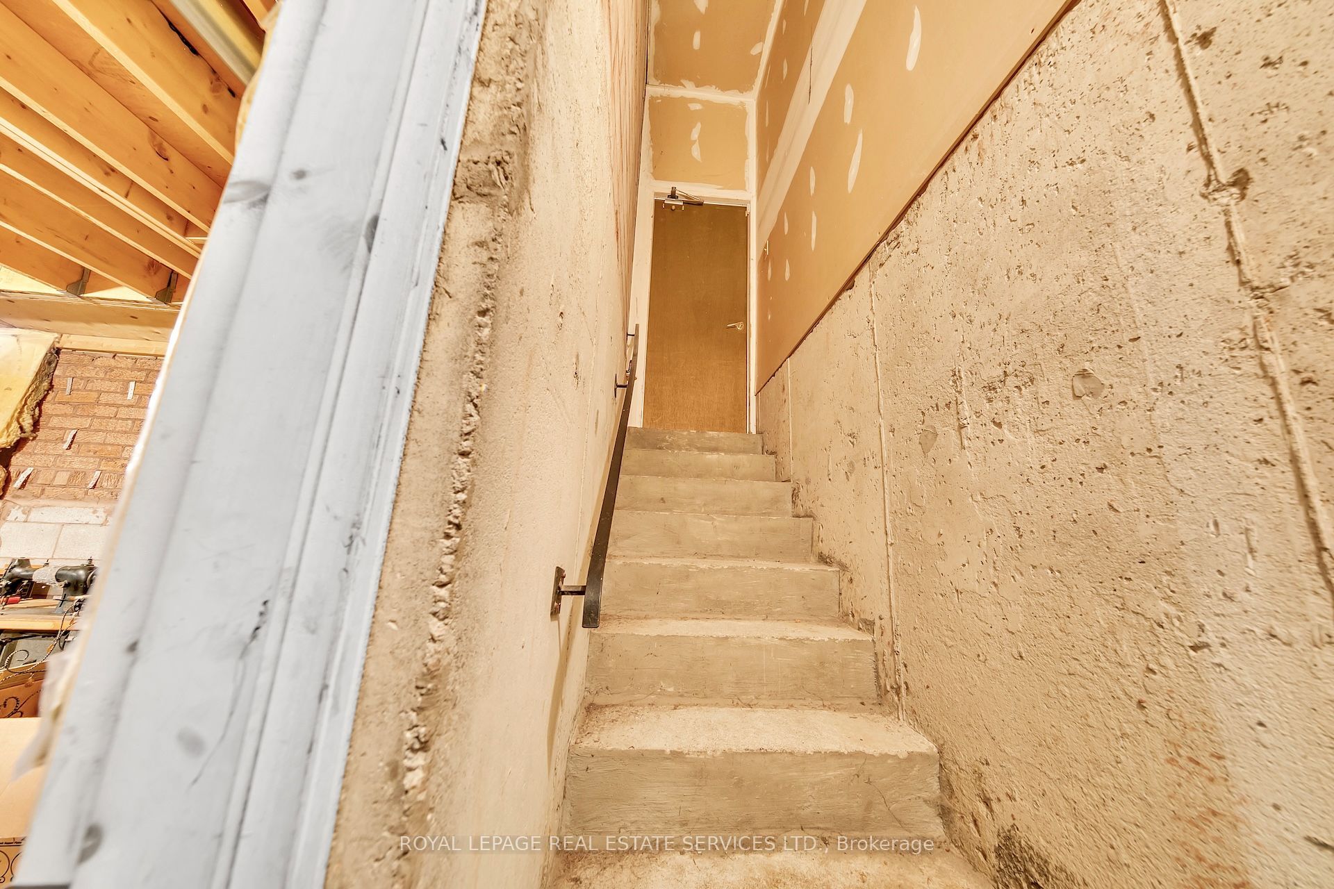47 Velvet Crescent Property Photo 45