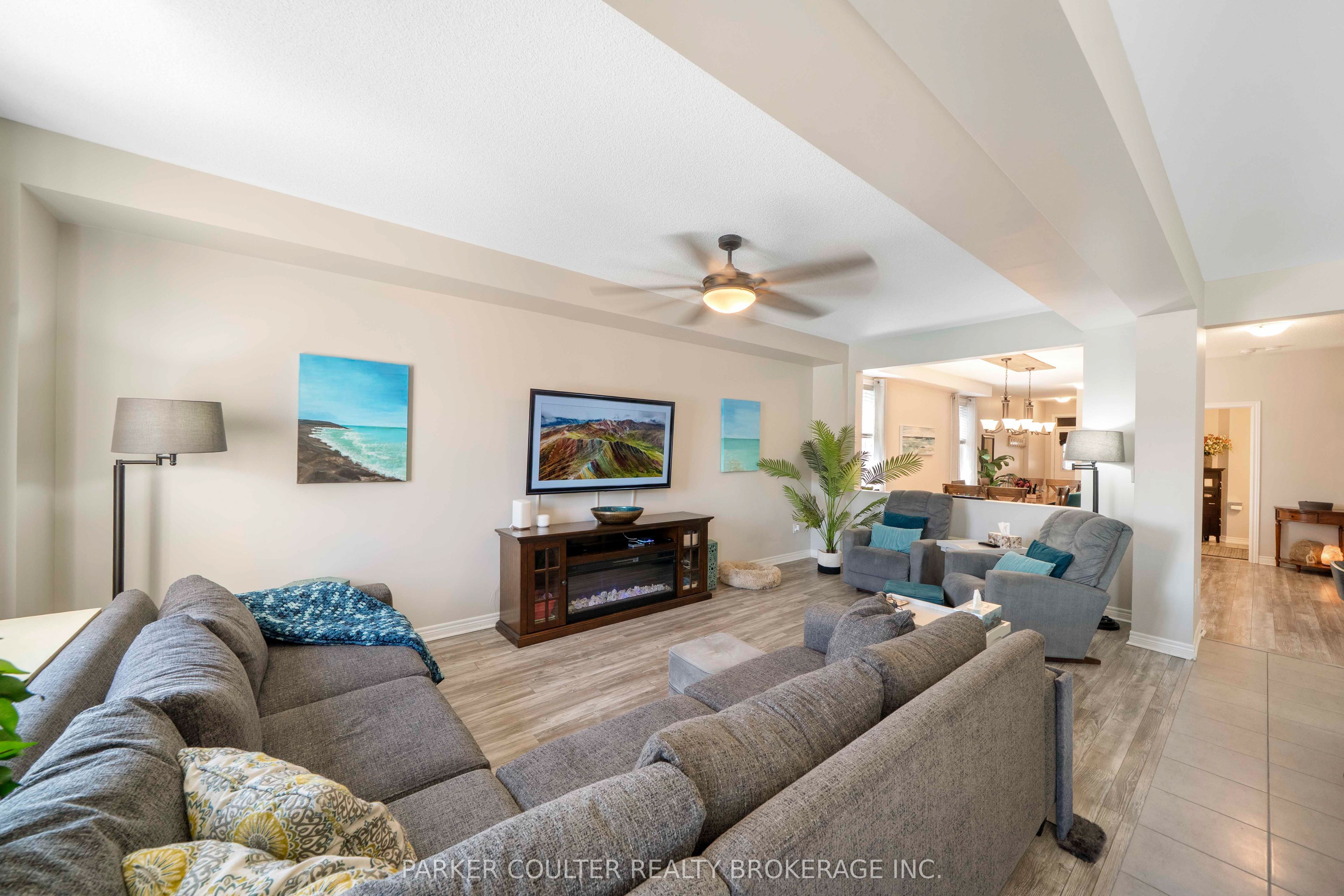 28 Sasco Way Property Photo 9
