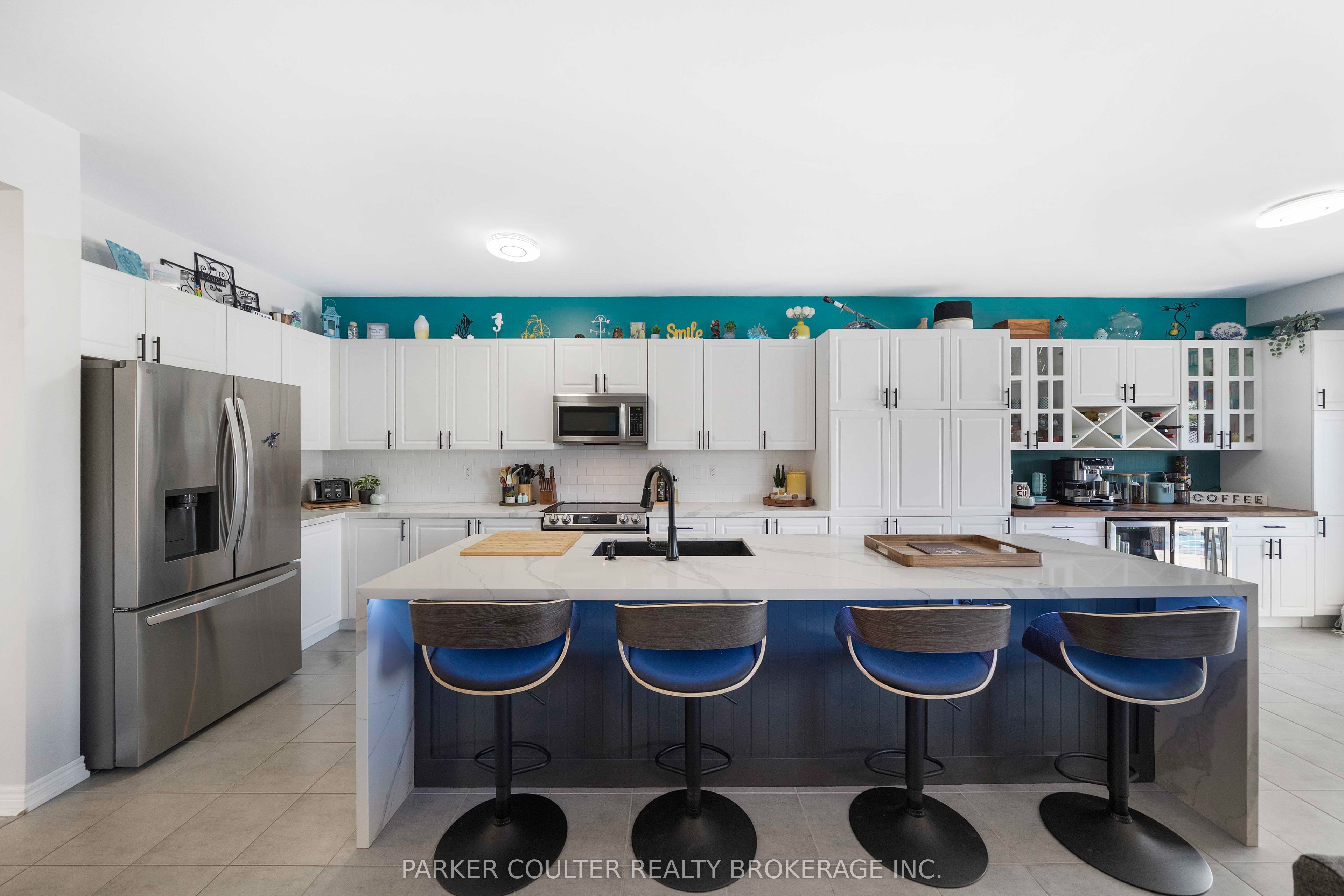 28 Sasco Way Property Photo 12