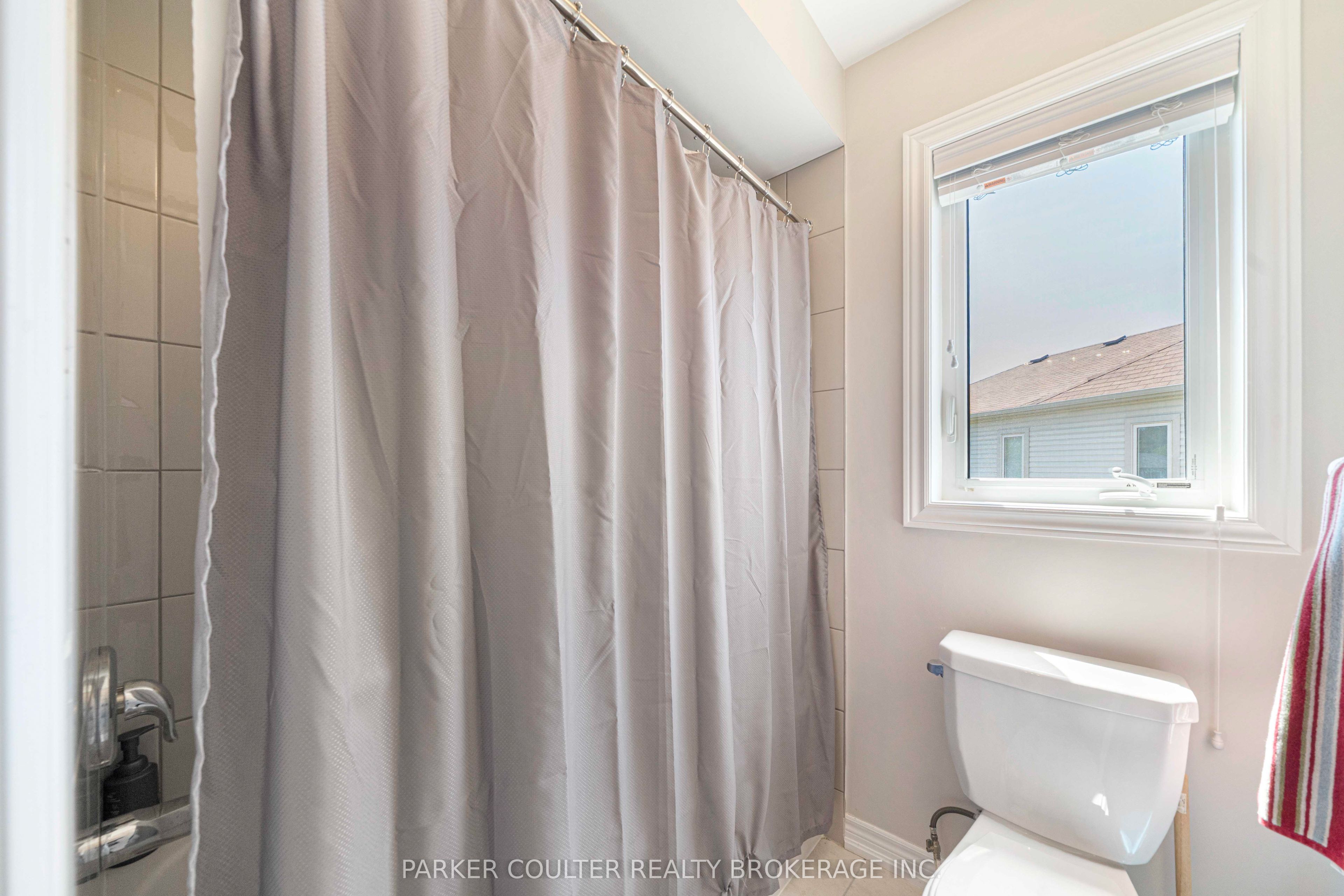 28 Sasco Way Property Photo 17