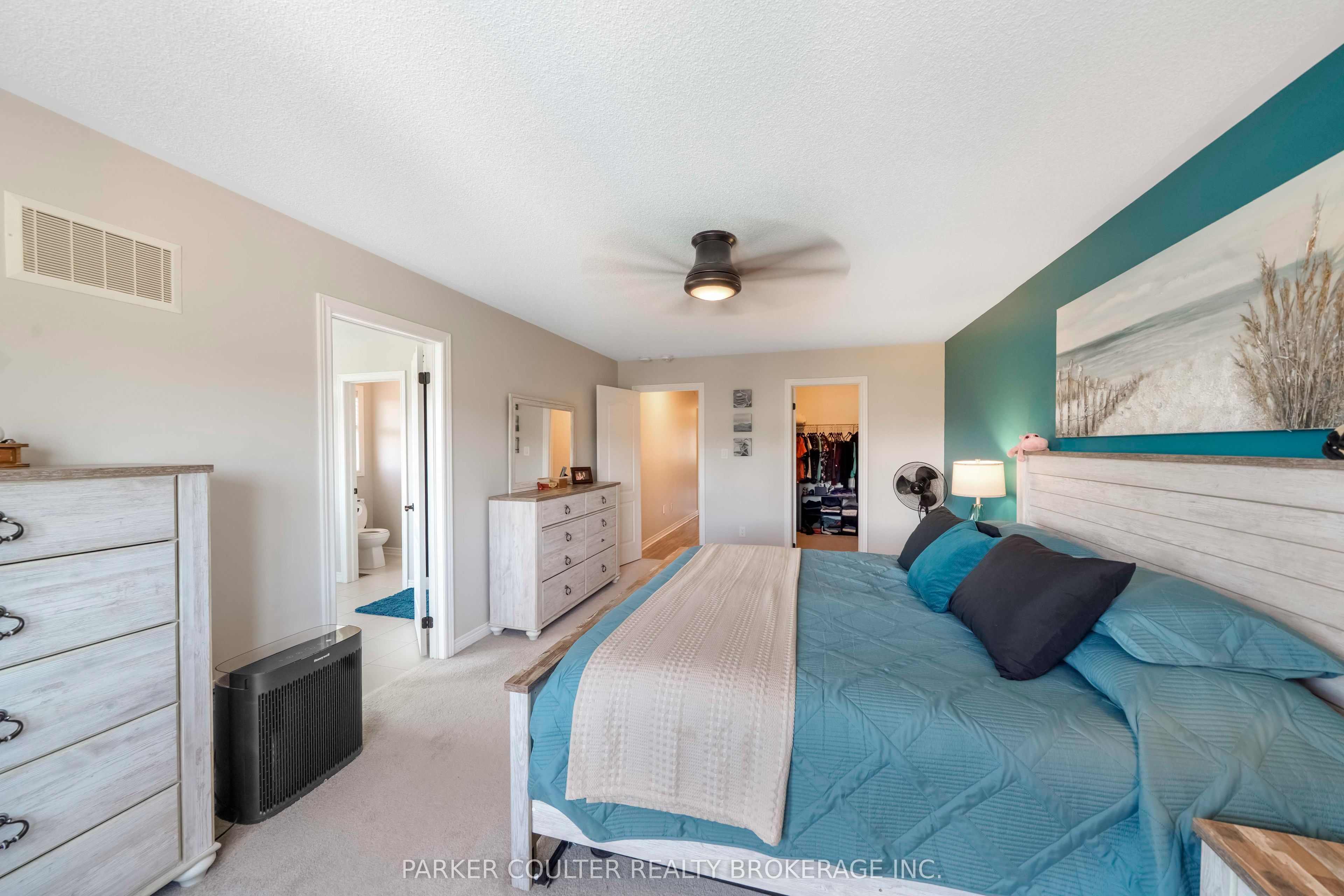28 Sasco Way Property Photo 24