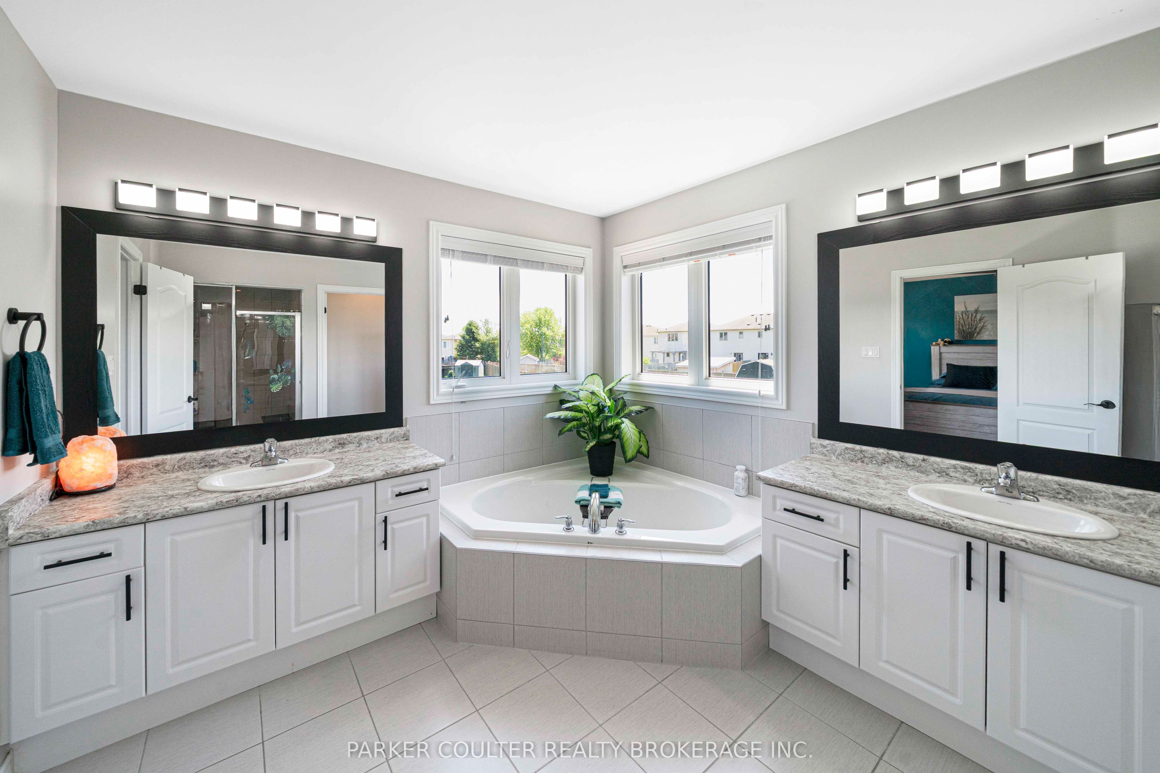 28 Sasco Way Property Photo 25