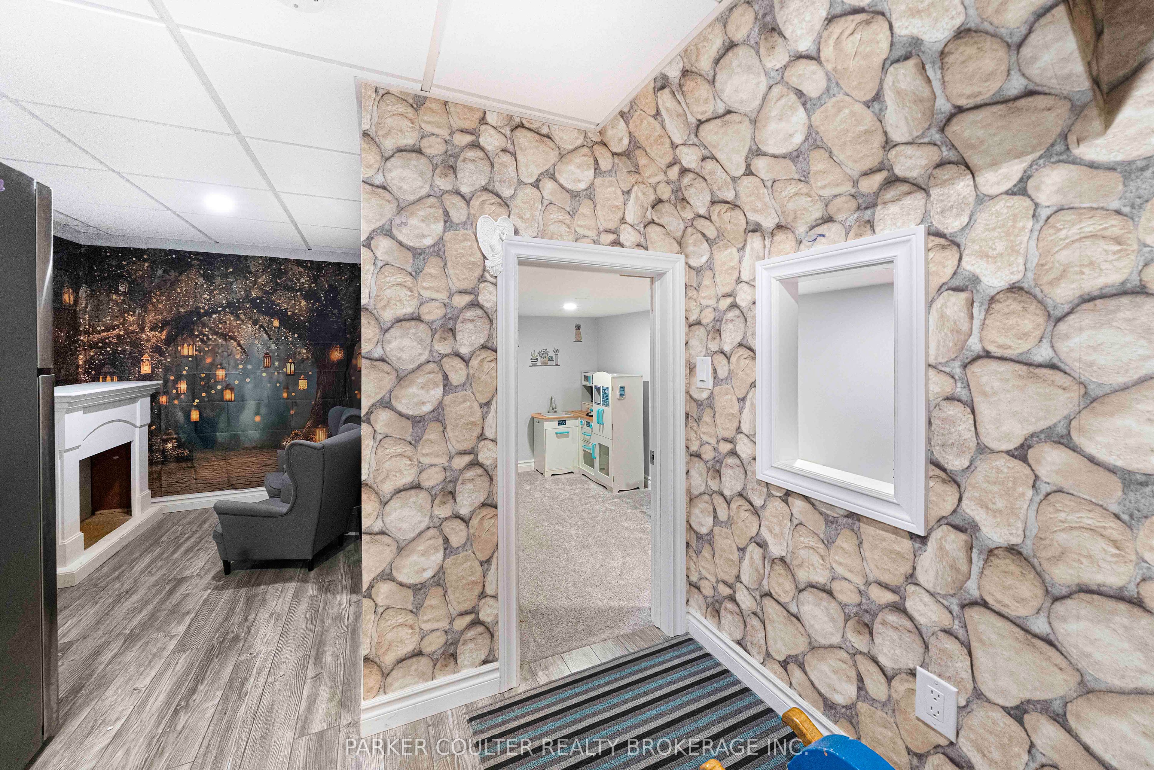 28 Sasco Way Property Photo 27