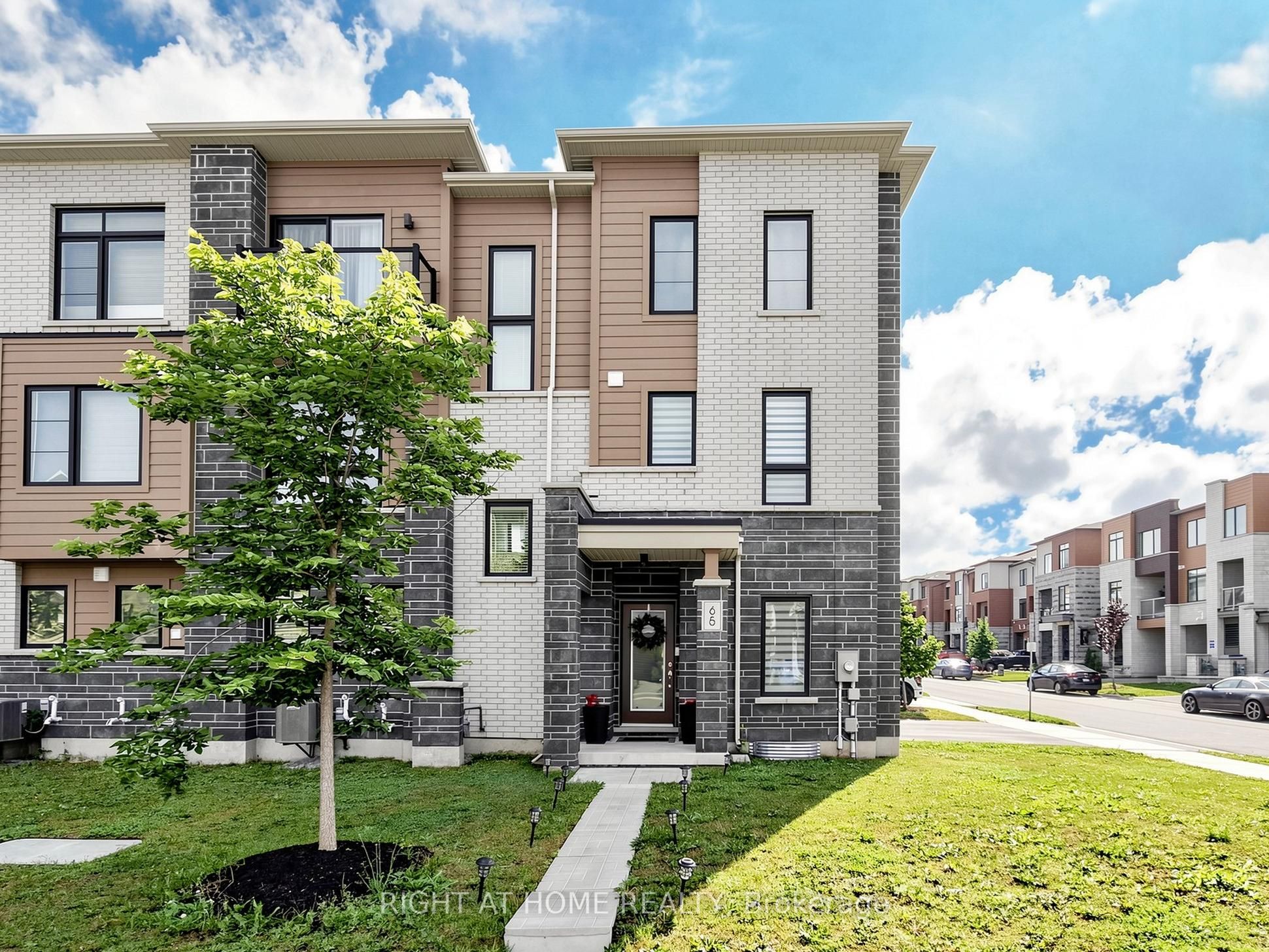 65 Allure Street Property Photo 1