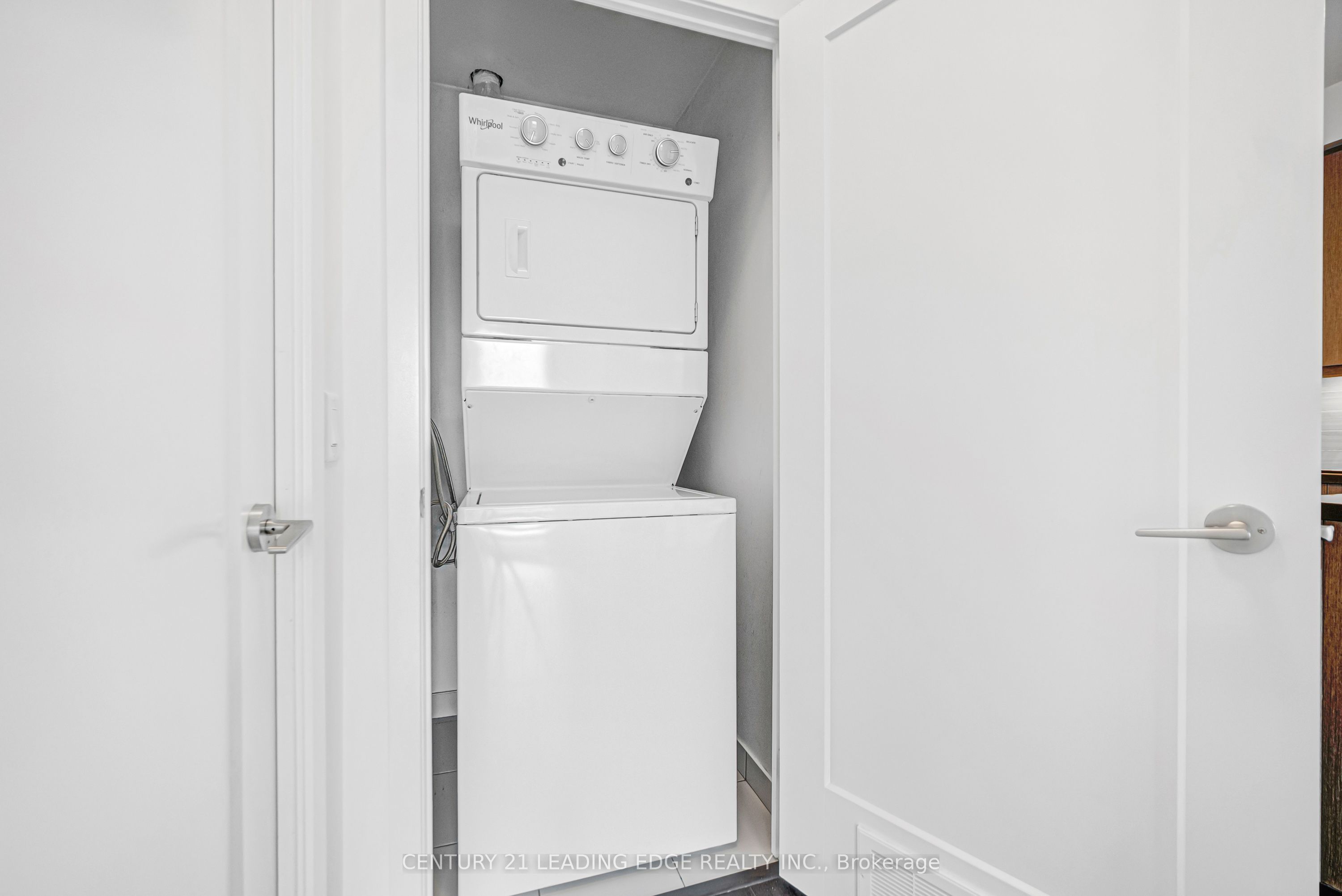 95 Oneida Crescent 707 Property Photo 17
