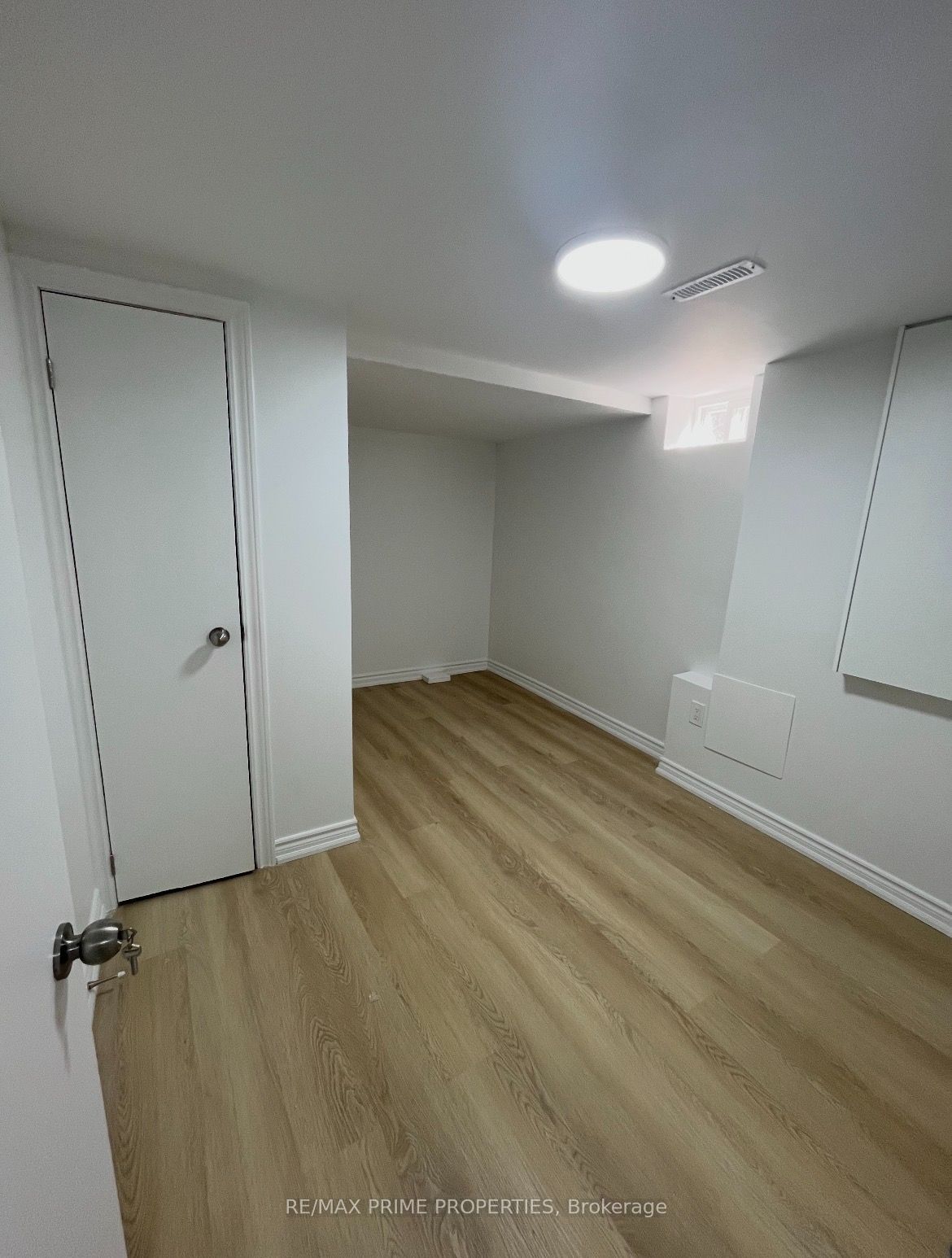 54 Tiffany Crescent Property Photo 6