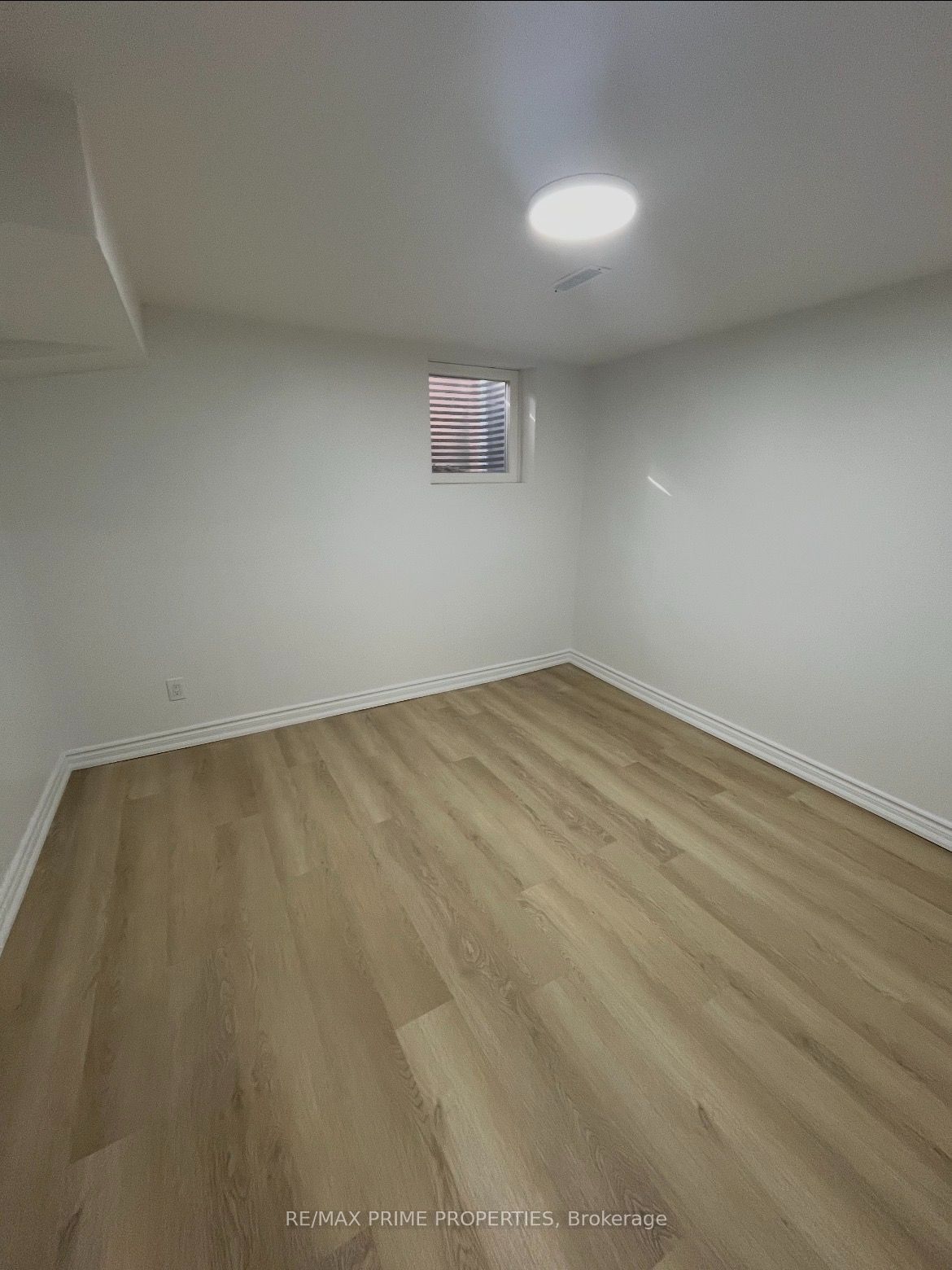 54 Tiffany Crescent Property Photo 8