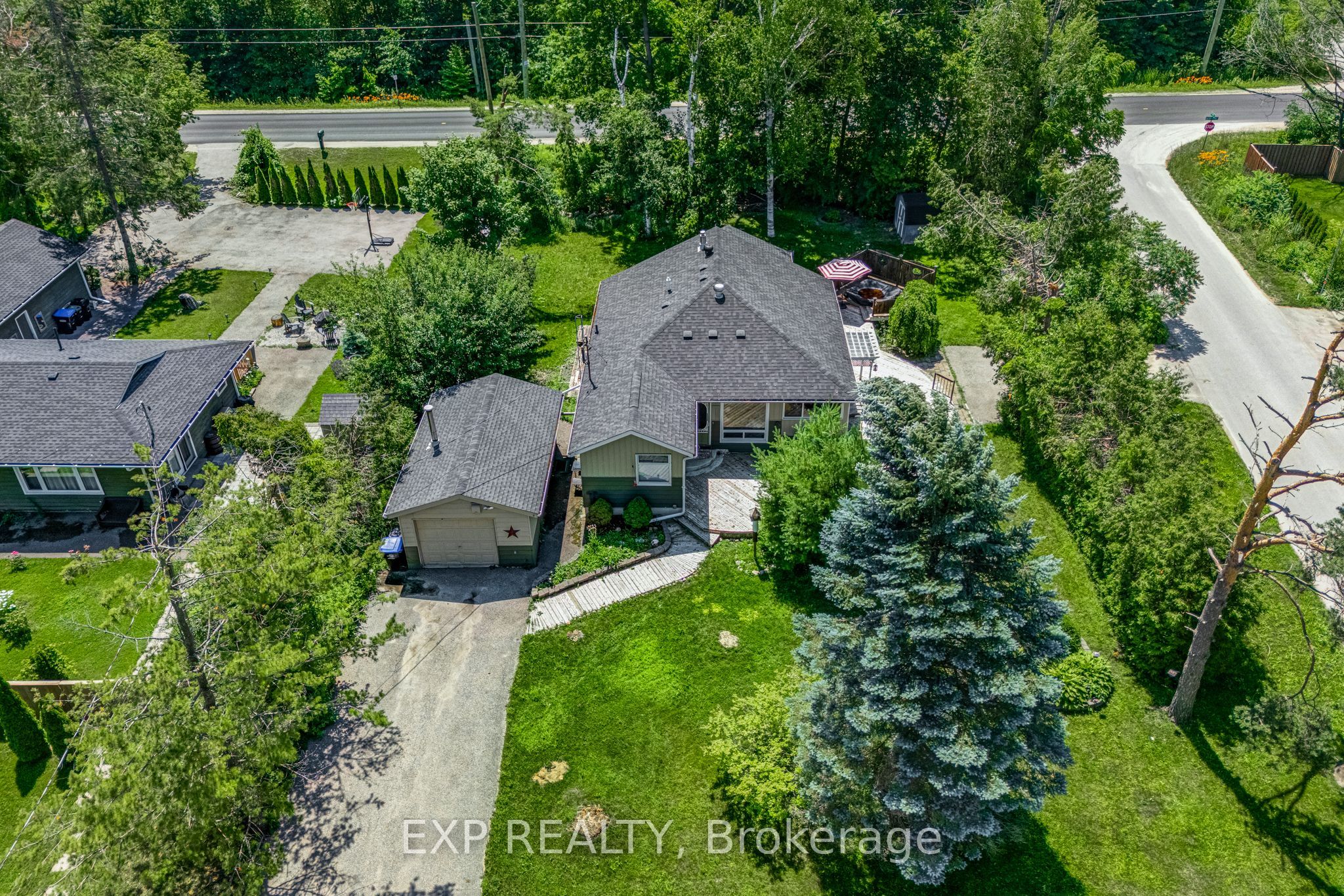 3909 Richview Road Property Photo 1