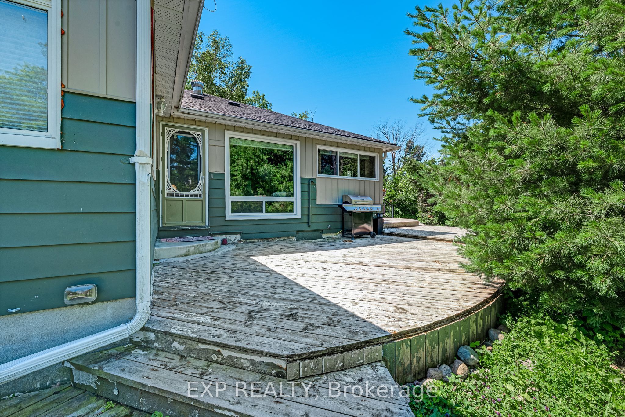 3909 Richview Road Property Photo 3