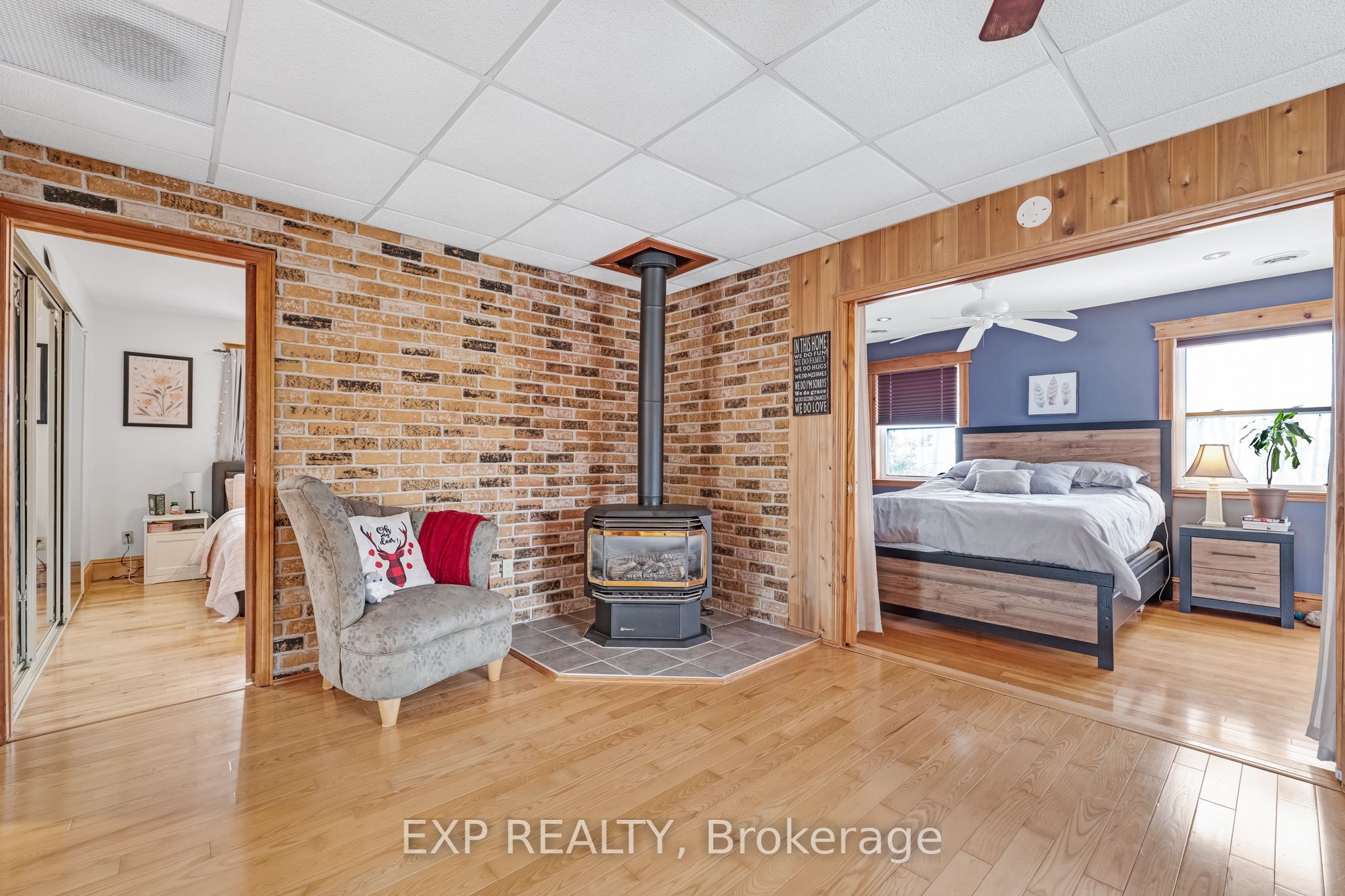 3909 Richview Road Property Photo 24