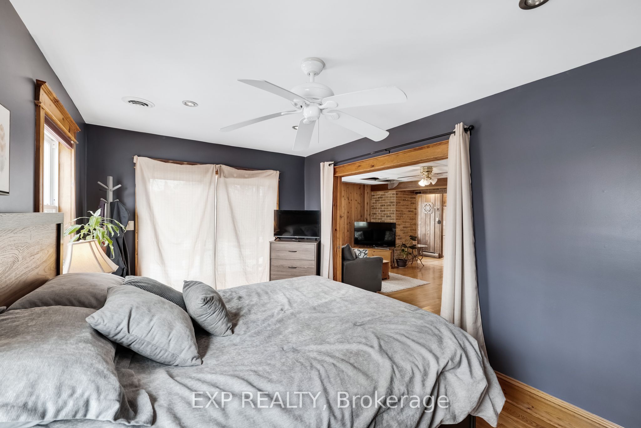 3909 Richview Road Property Photo 27