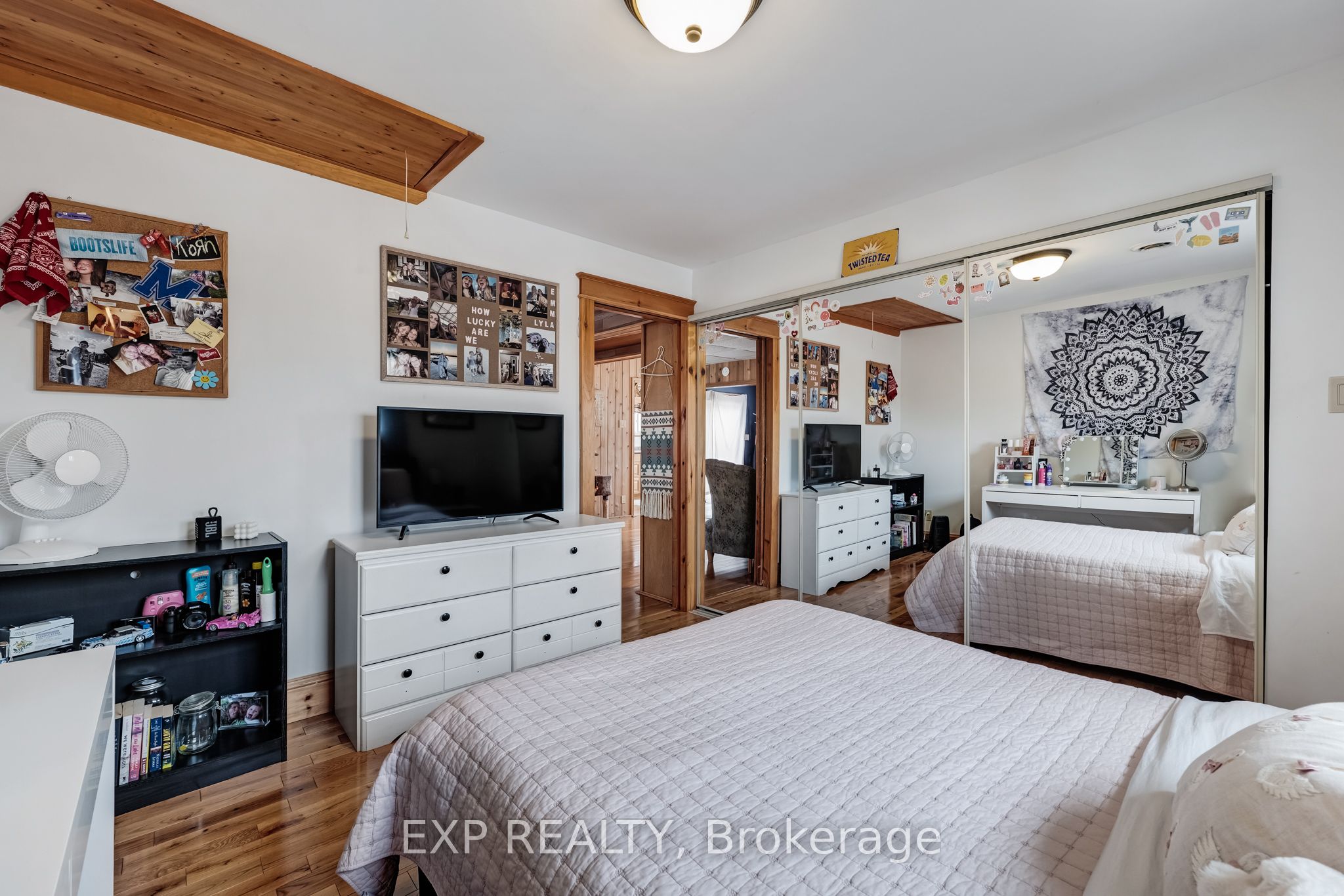 3909 Richview Road Property Photo 31