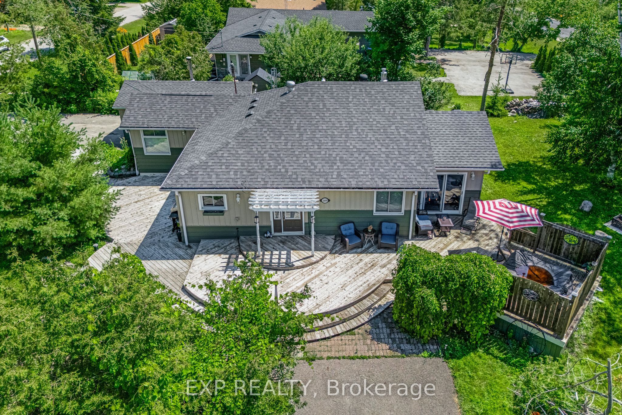 3909 Richview Road Property Photo 33