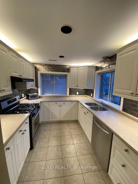 24 Coburn Crescent Property Photo 5