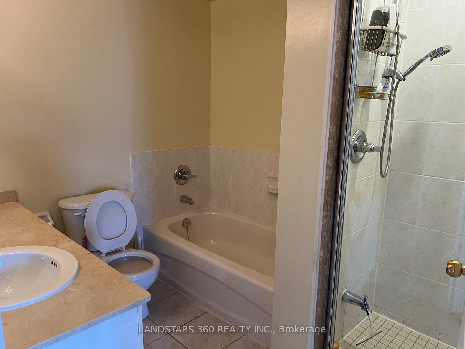 9133 Bayview Avenue 82 Property Photo 20