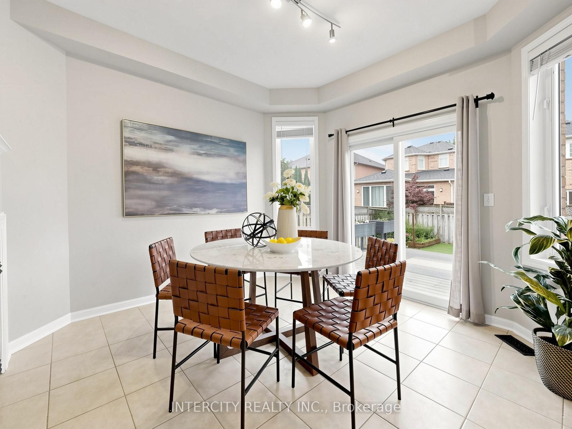 11 Charles Sturdy Road Property Photo 15