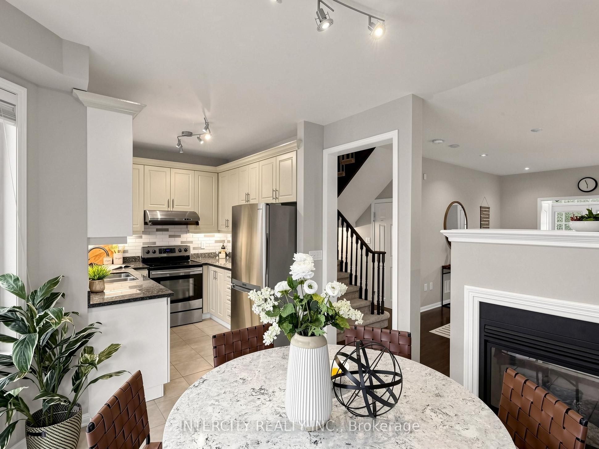 11 Charles Sturdy Road Property Photo 17