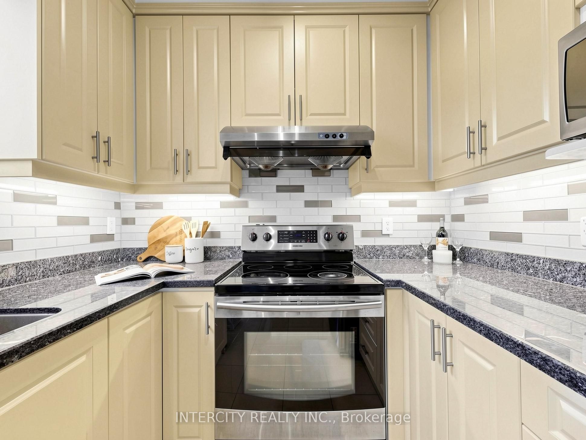 11 Charles Sturdy Road Property Photo 21