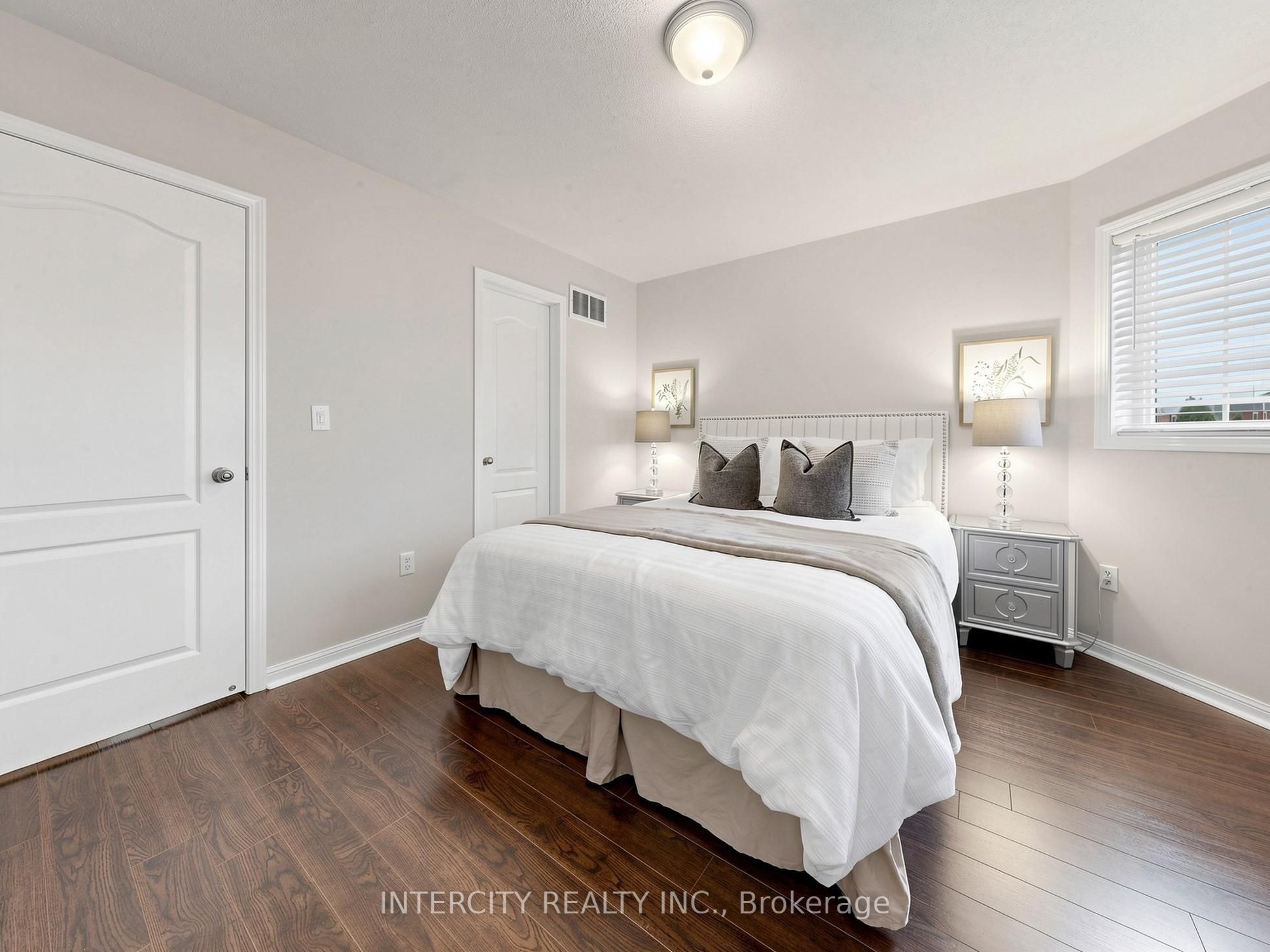 11 Charles Sturdy Road Property Photo 27