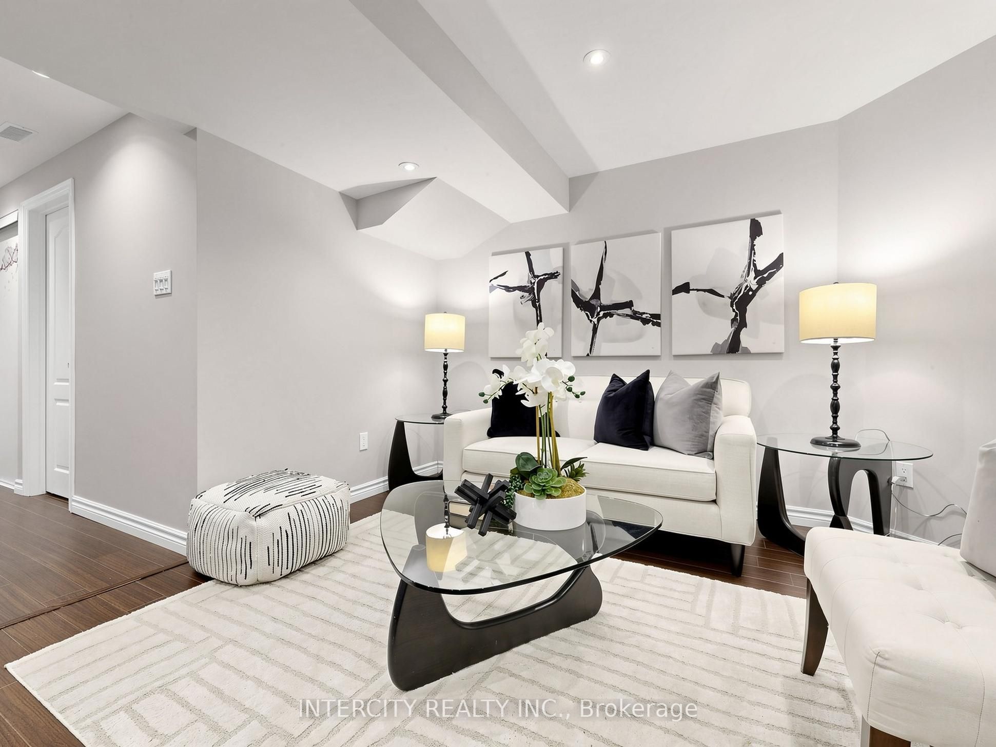 11 Charles Sturdy Road Property Photo 40