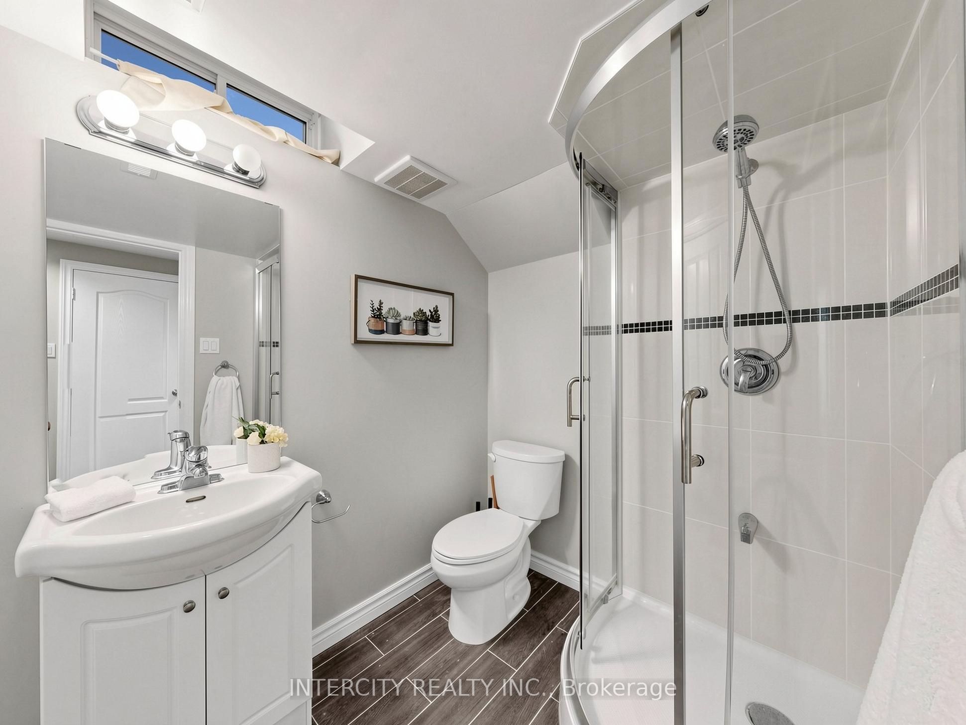 11 Charles Sturdy Road Property Photo 45
