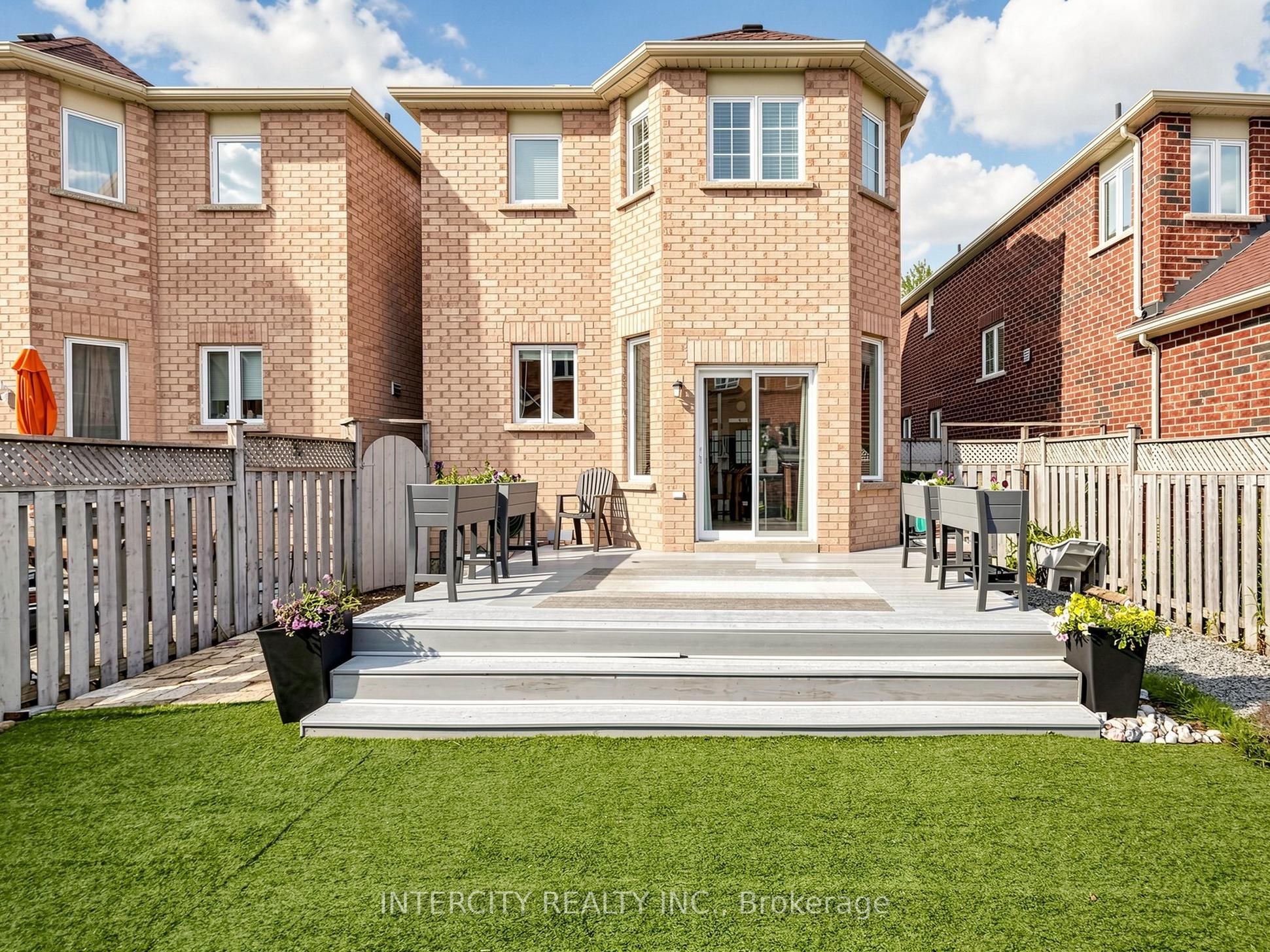 11 Charles Sturdy Road Property Photo 46