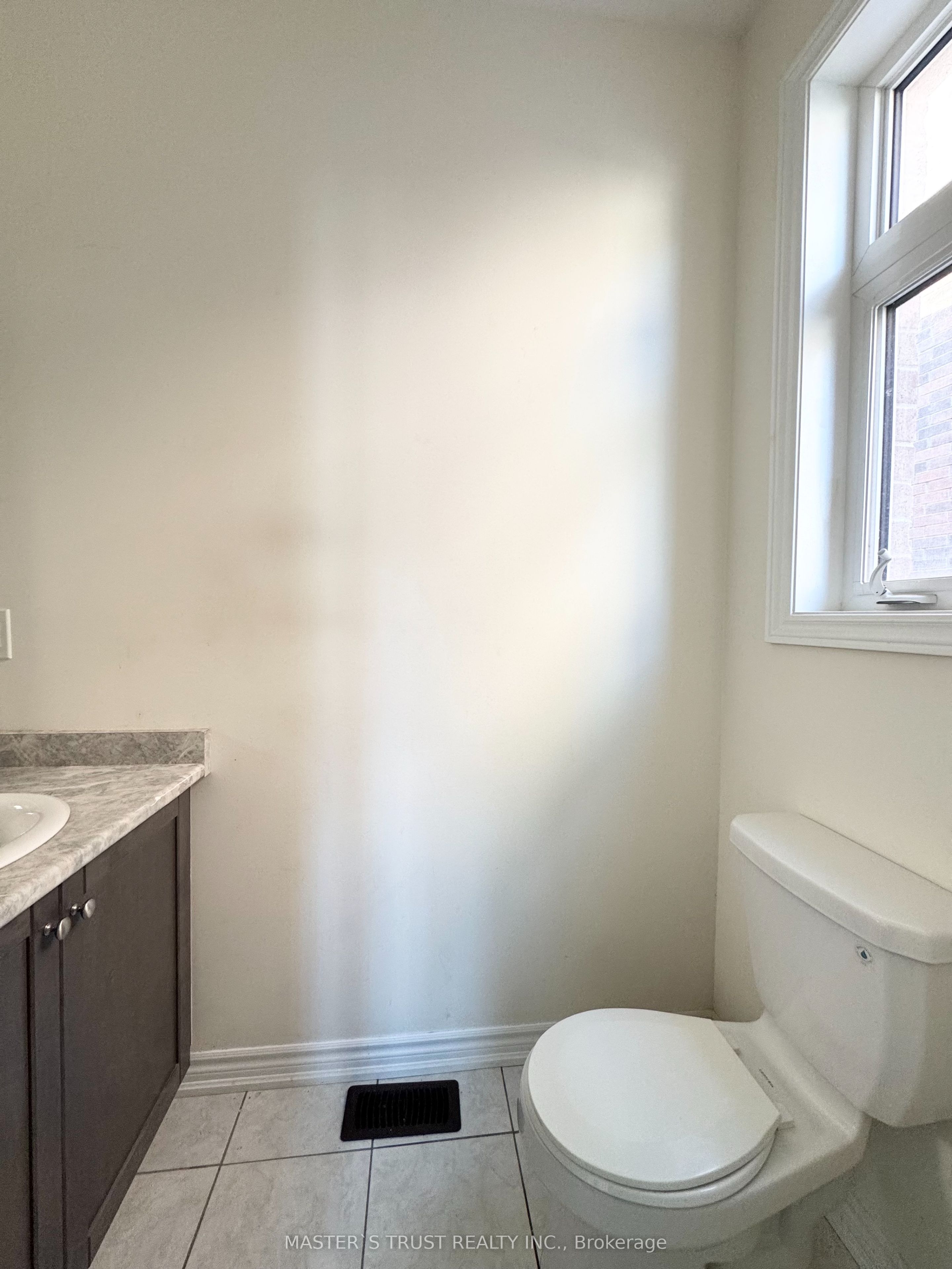 78 Kentledge Avenue Property Photo 12