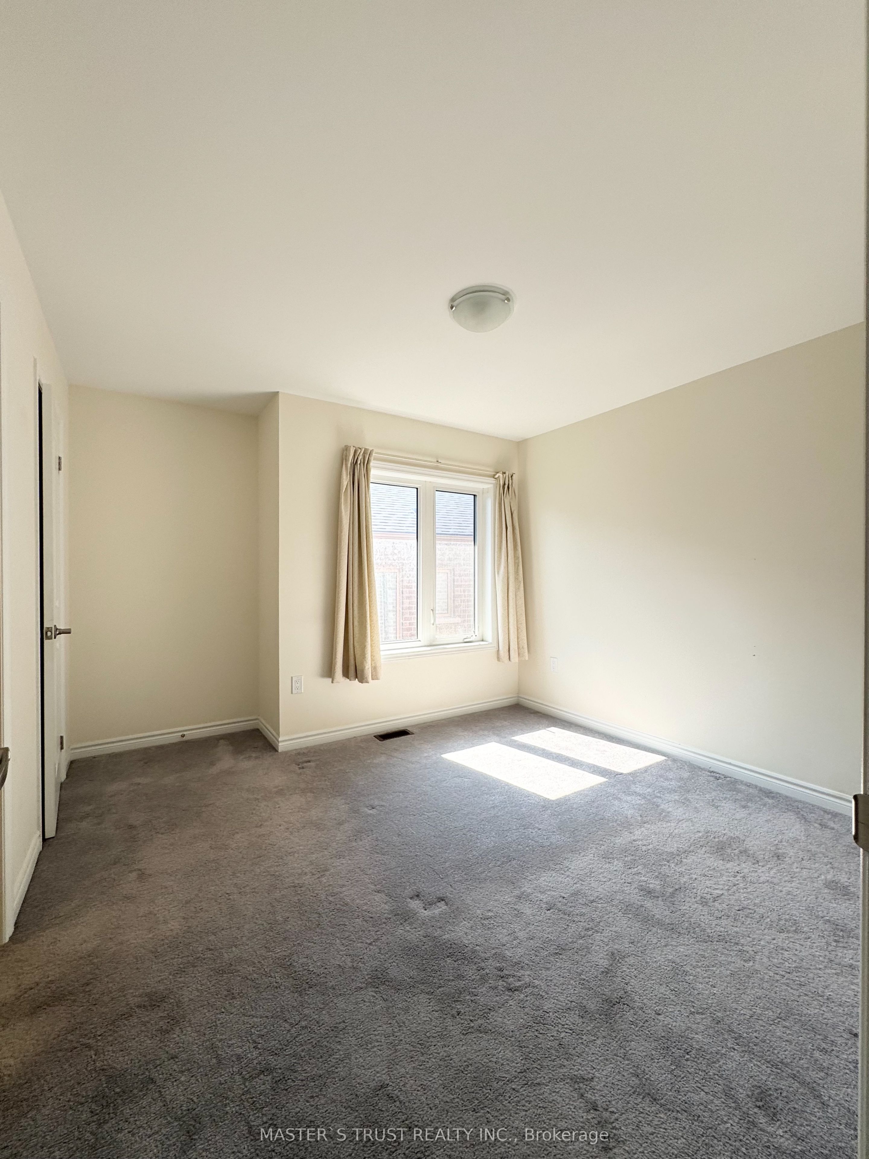 78 Kentledge Avenue Property Photo 23