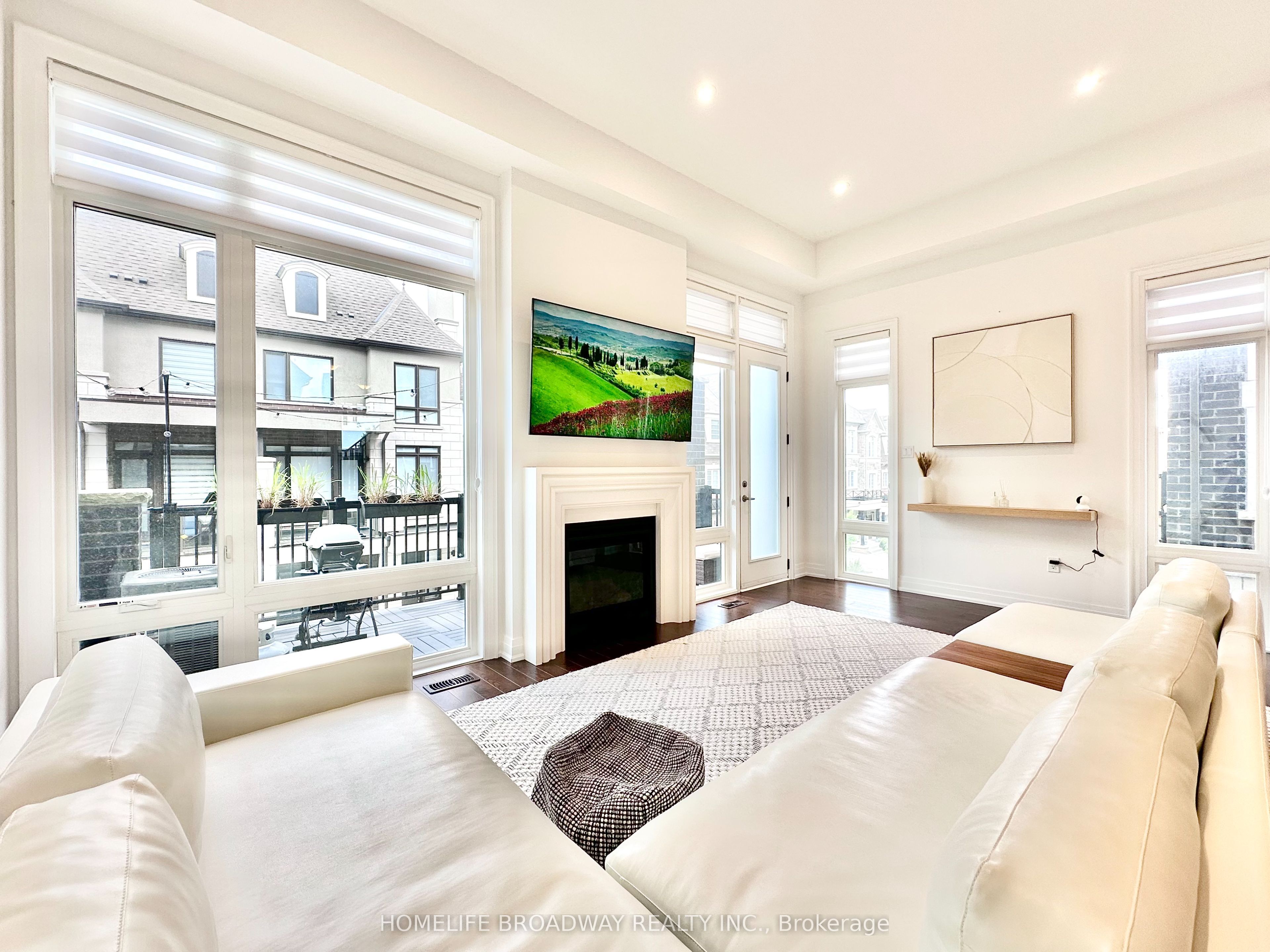 300 King Road Property Photo 10