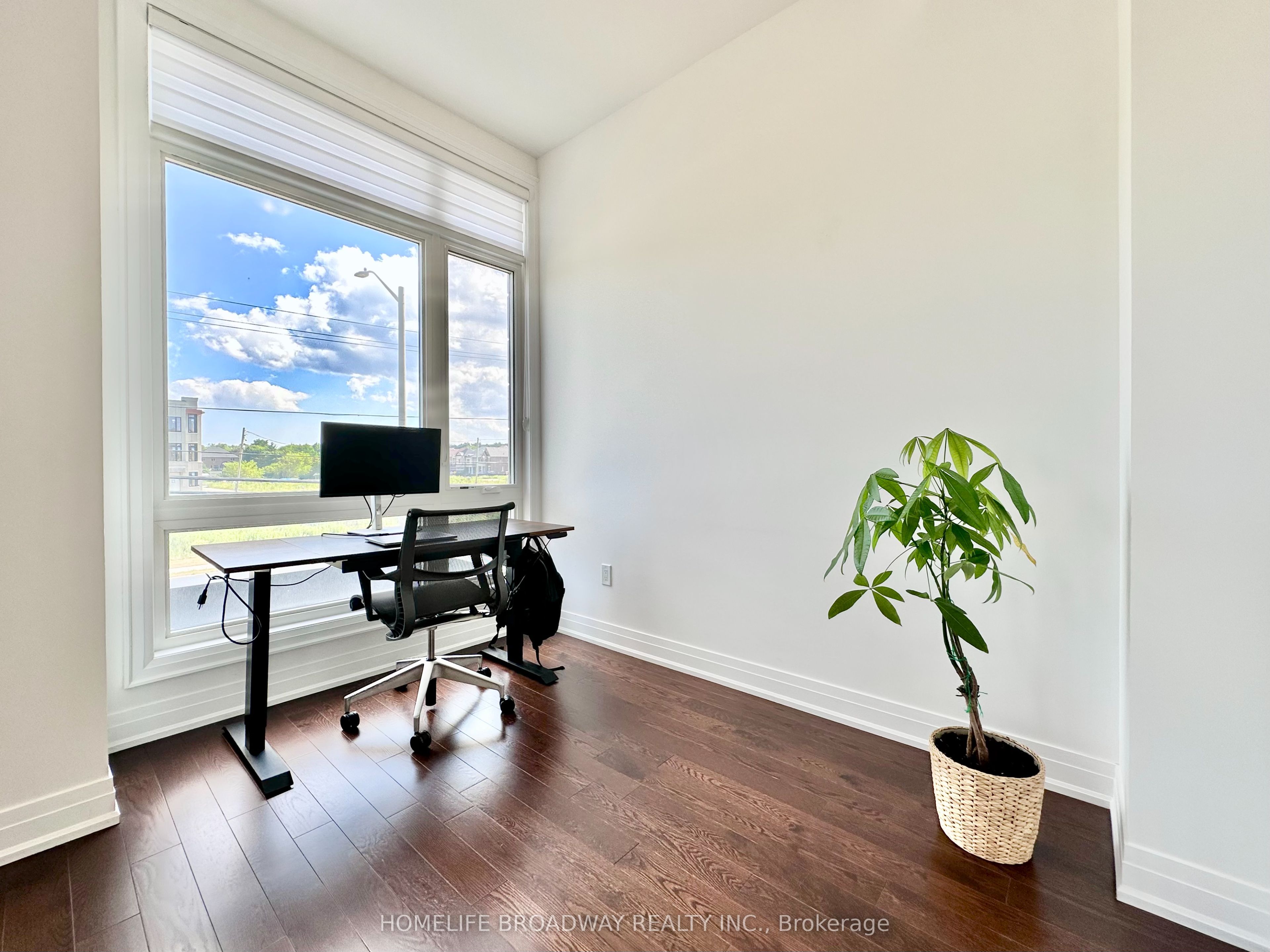 300 King Road Property Photo 20