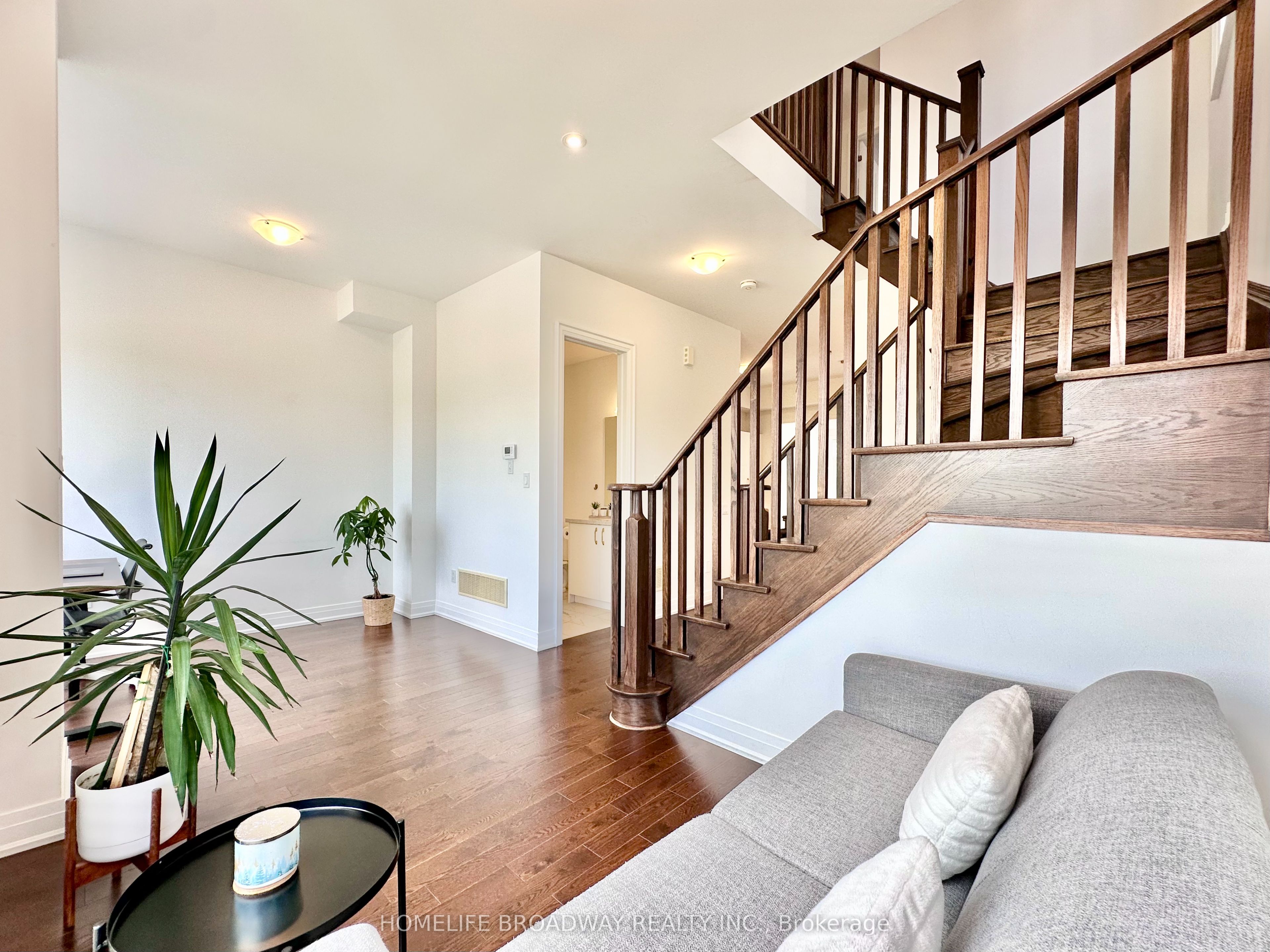 300 King Road Property Photo 21