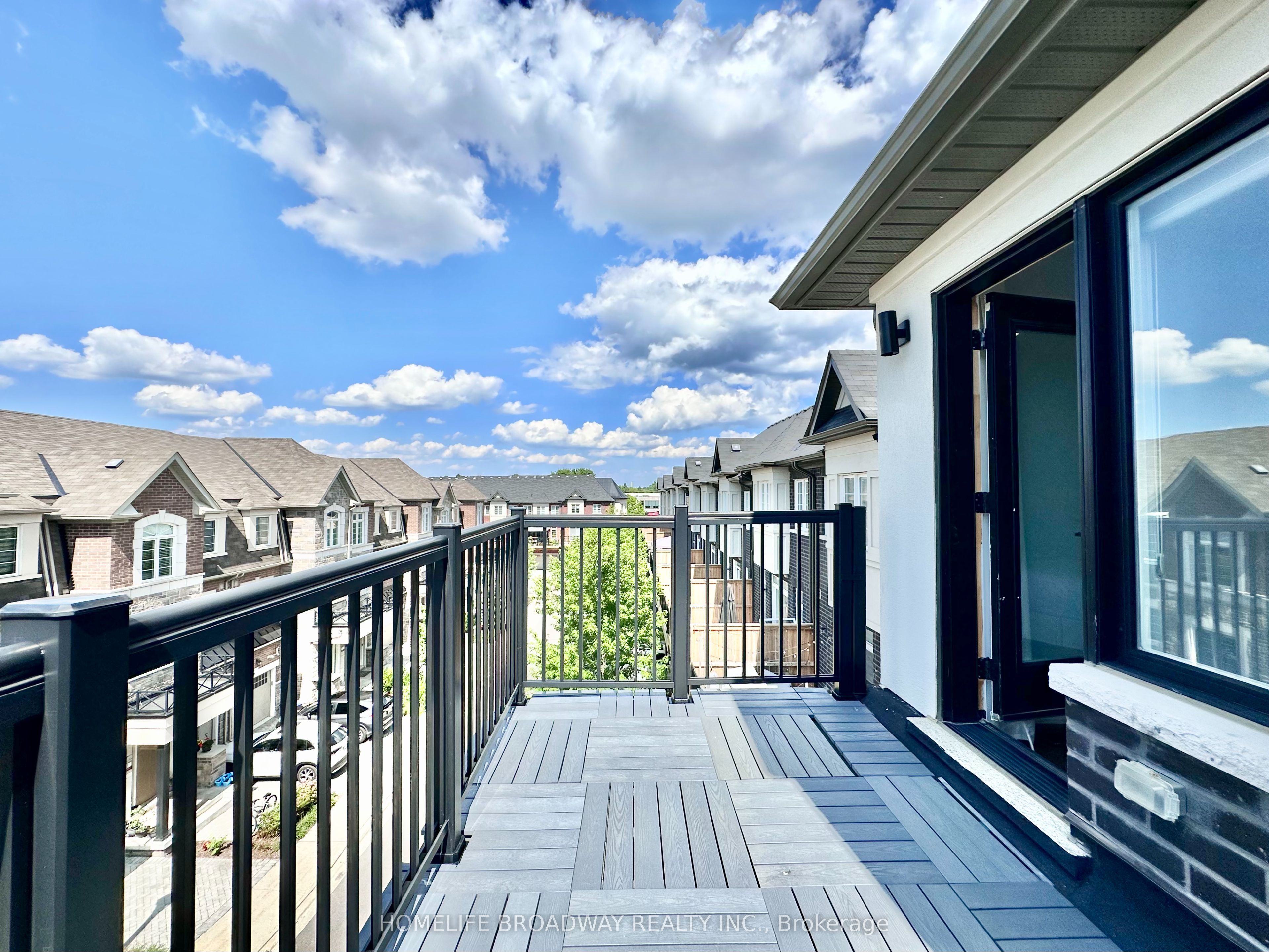 300 King Road Property Photo 29