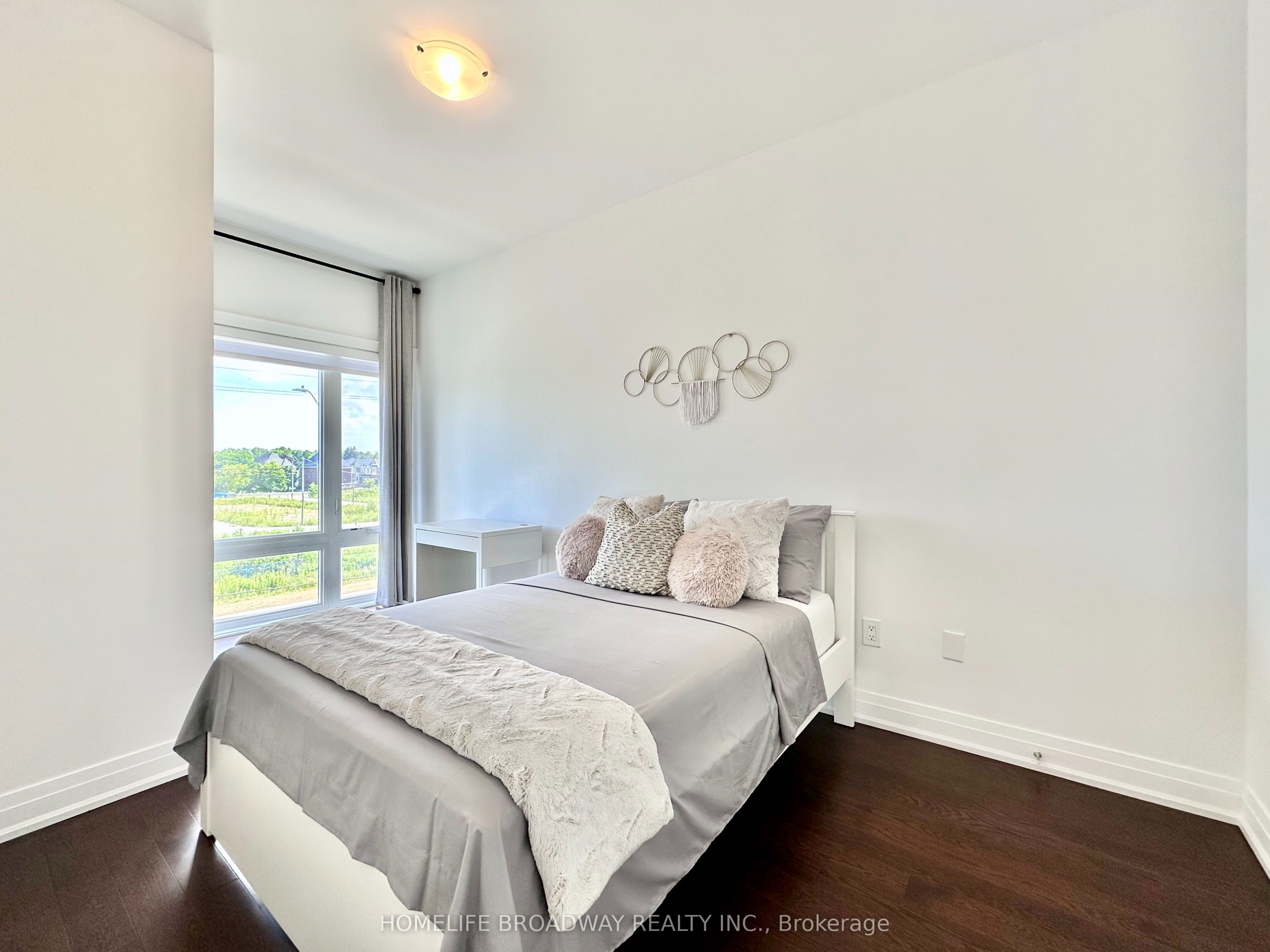 300 King Road Property Photo 31