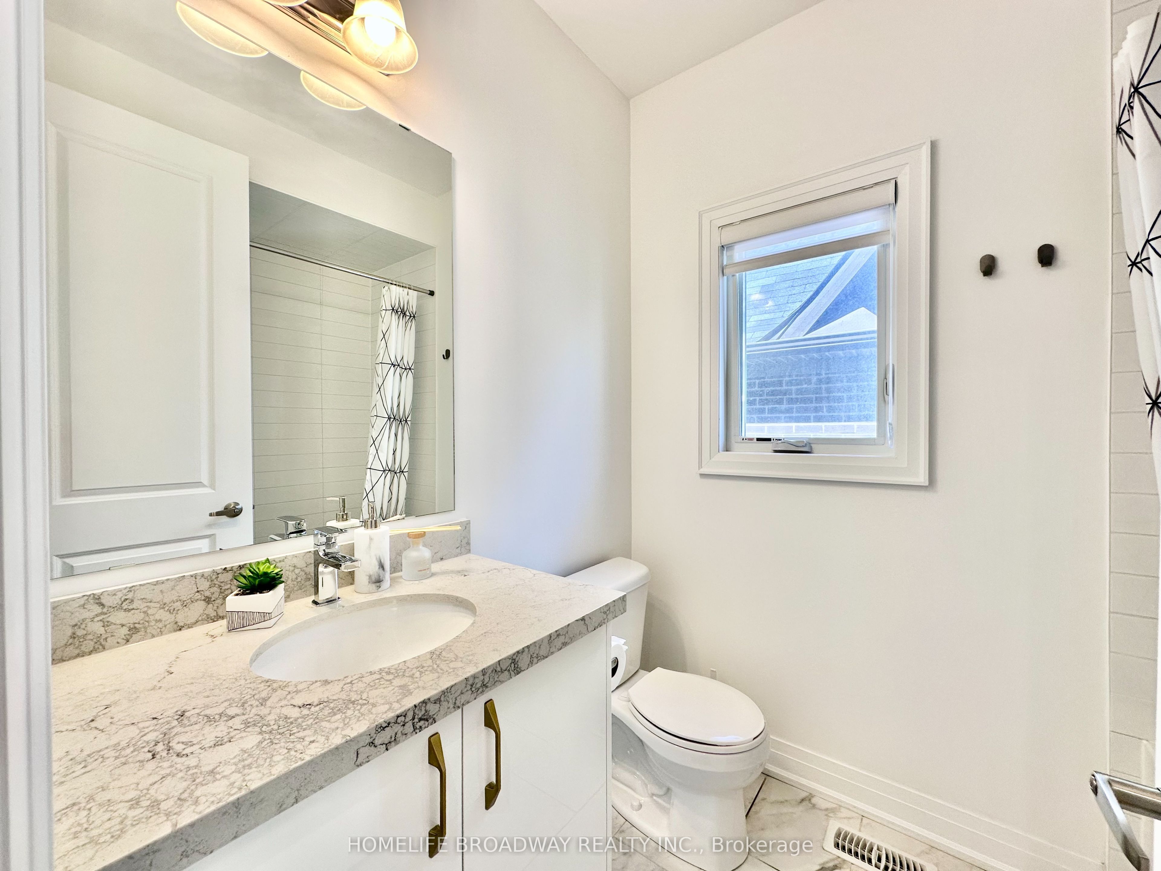 300 King Road Property Photo 37
